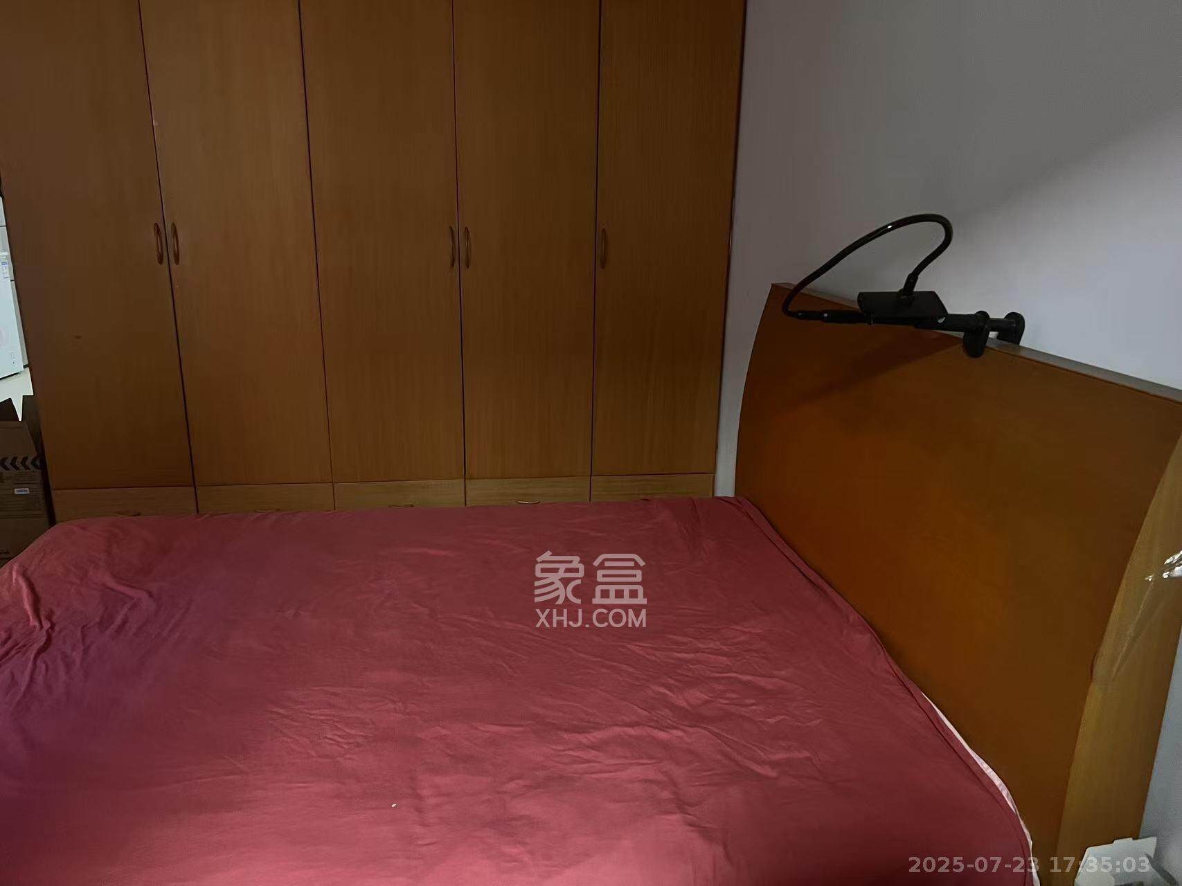 学院新村 3室2厅2卫 4500.0元/月 学院新村 3室2厅2卫 4500.0元/月室内图