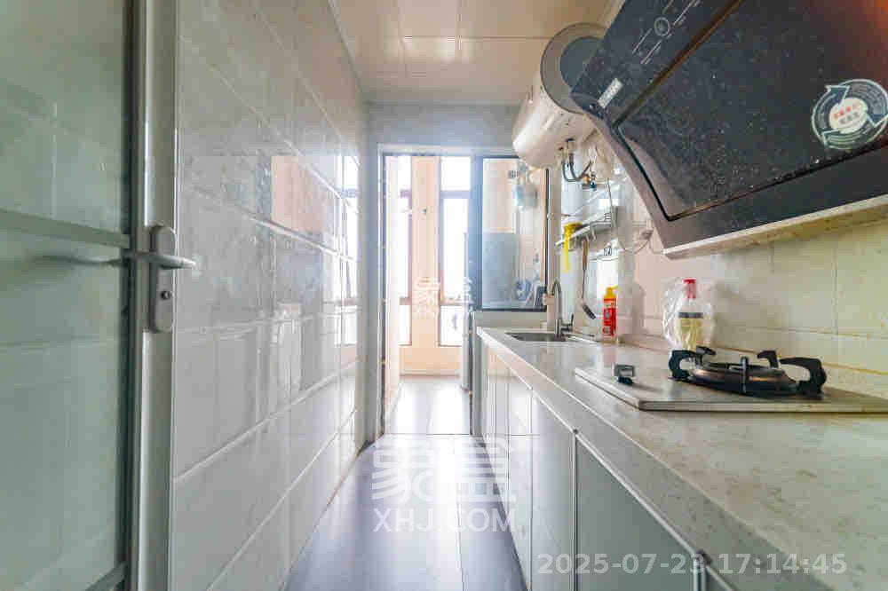 湖湾世景 1室1厅1卫 1200.0元/月 湖湾世景 1室1厅1卫 1200.0元/月室内图