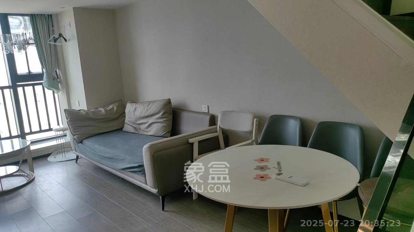 中一鲲出(鲲鹏府) 2室1厅1卫 3000.0元/月 中一鲲出(鲲鹏府) 2室1厅1卫 3000.0元/月室内图