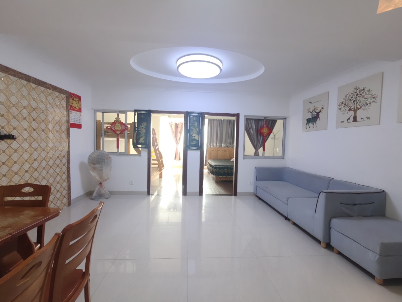 金侨大厦  3室2厅1卫    2000.0元/月 金侨大厦  3室2厅1卫    2000.0元/月室内图