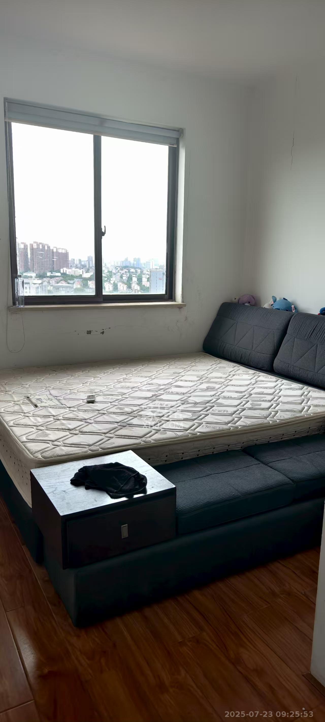 香樟鑫都  3室2厅2卫    3000.0元/月室内图