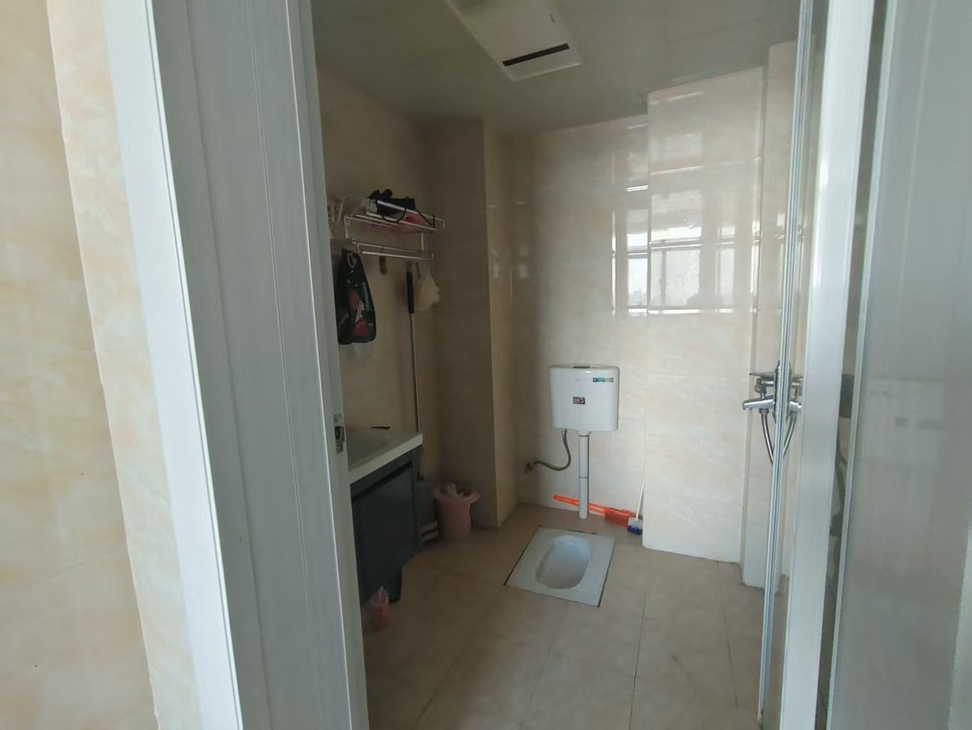 梓山湖领御  1室0厅1卫    1000.0元/月 梓山湖领御  1室0厅1卫    1000.0元/月室内图