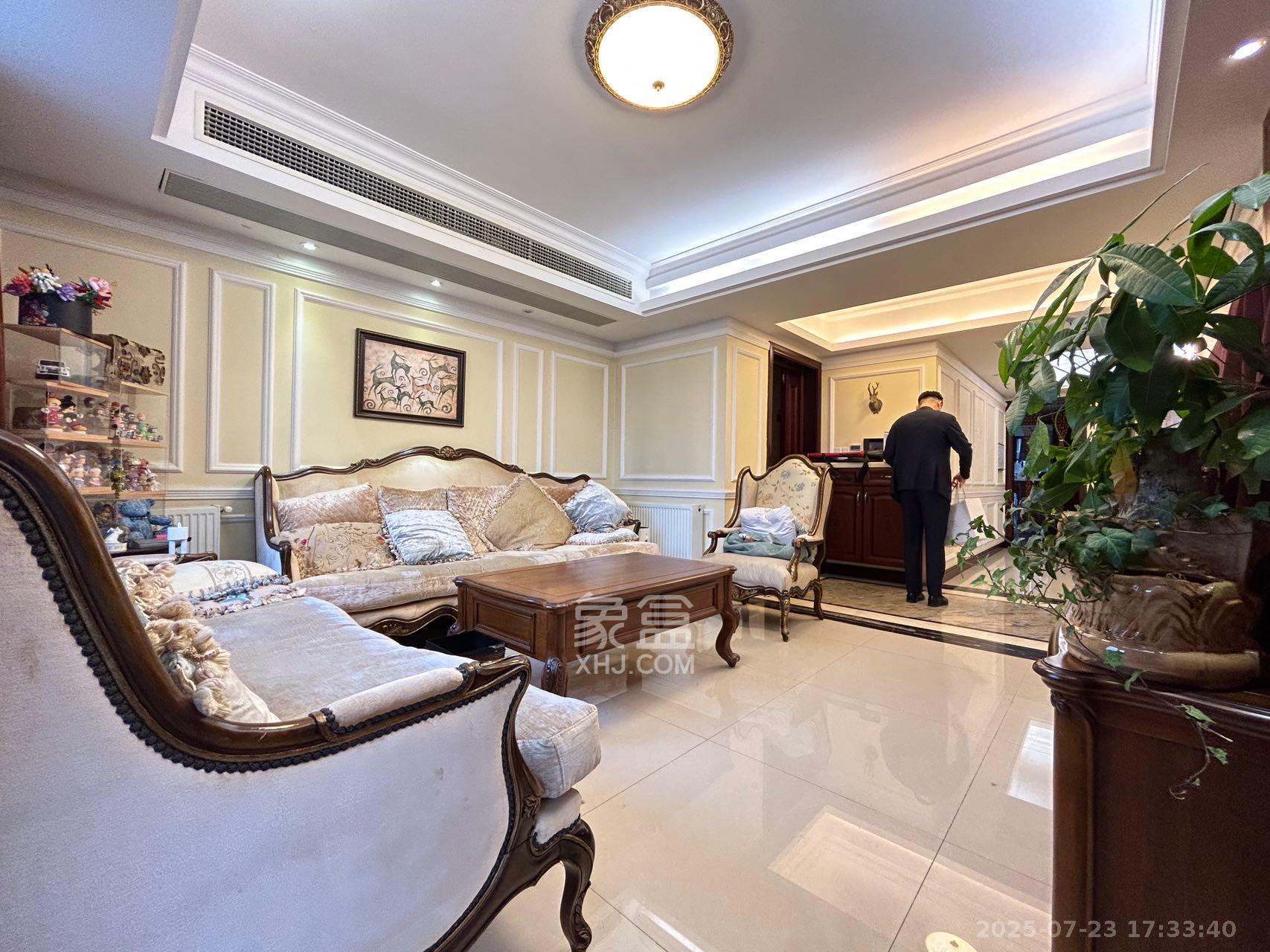 复地崑玉国际一期 3室2厅2卫 6500.0元/月 复地崑玉国际一期 3室2厅2卫 6500.0元/月室内图