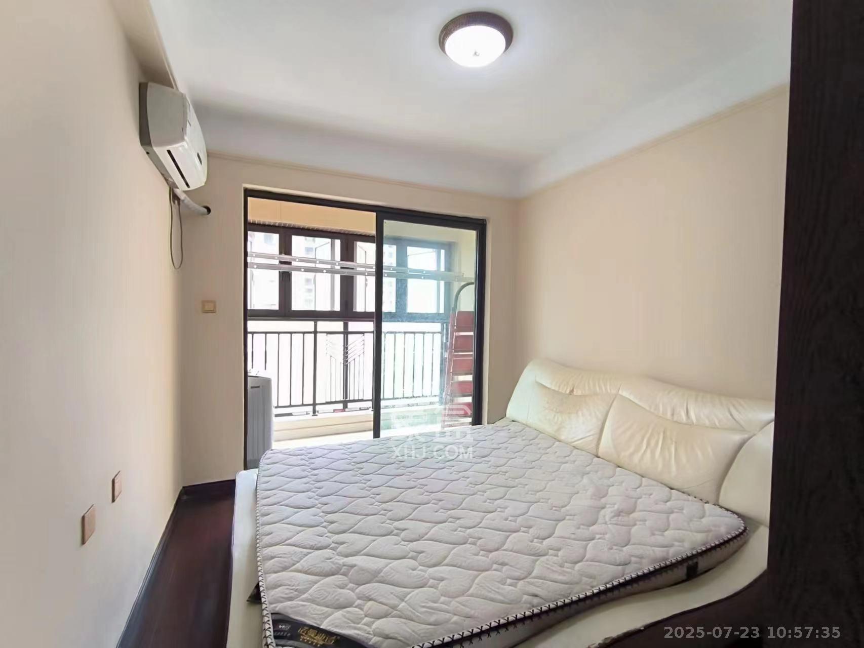 中海国际三期  4室2厅2卫    2200.0元/月室内图