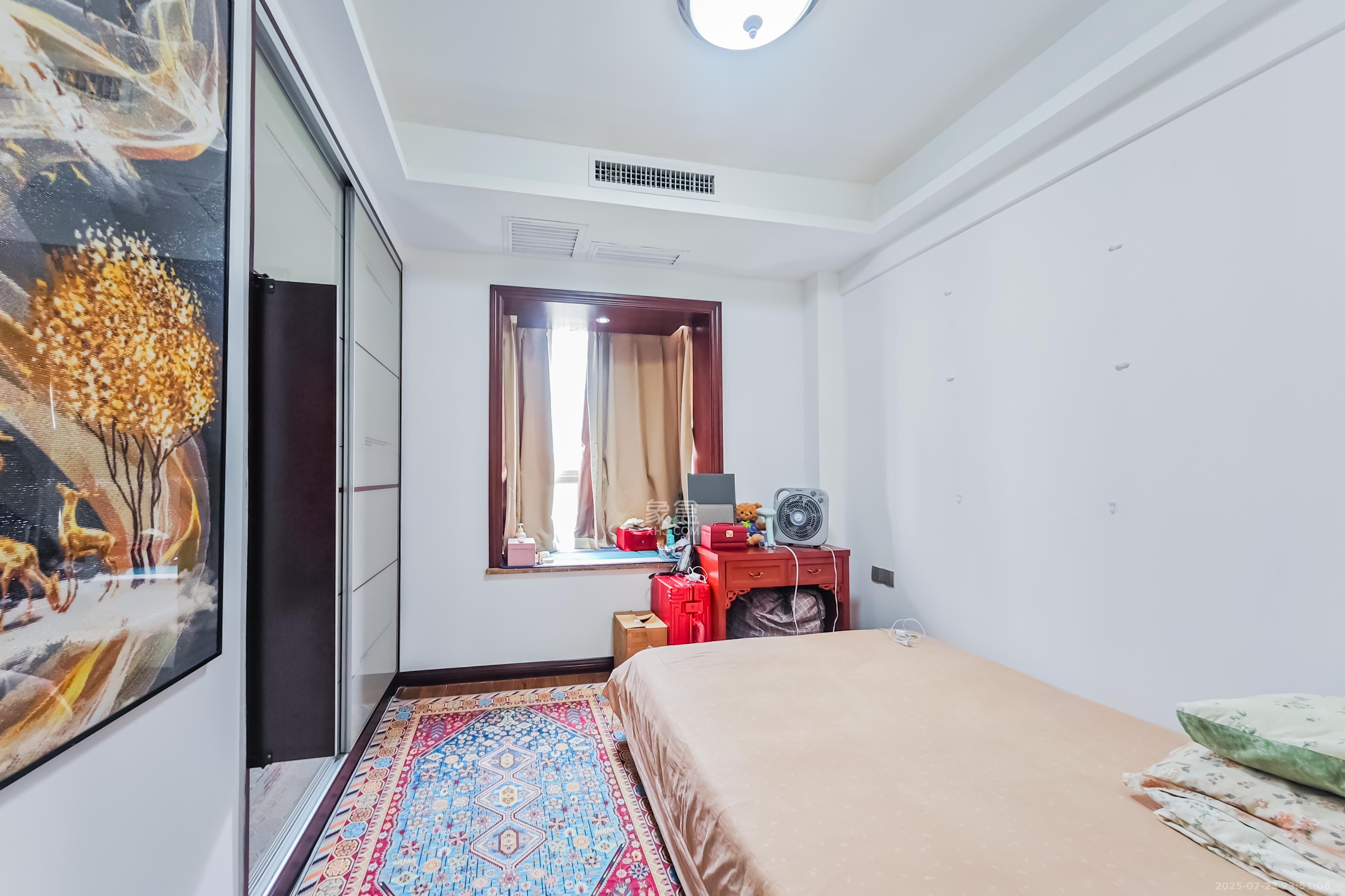 城市山水豪园(山水城市风景) 4室2厅2卫 113.0万 城市山水豪园(山水城市风景) 4室2厅2卫 113.0万卧室