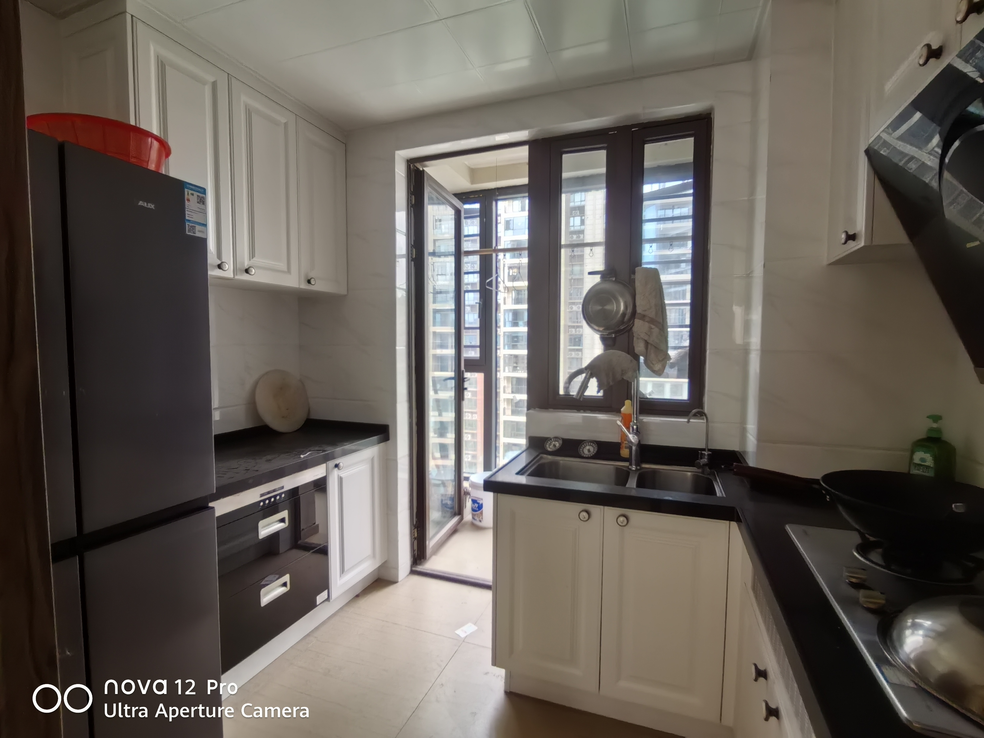 碧桂园豪园-二期 3室2厅2卫 2000.0元/月 碧桂园豪园-二期 3室2厅2卫 2000.0元/月室内图