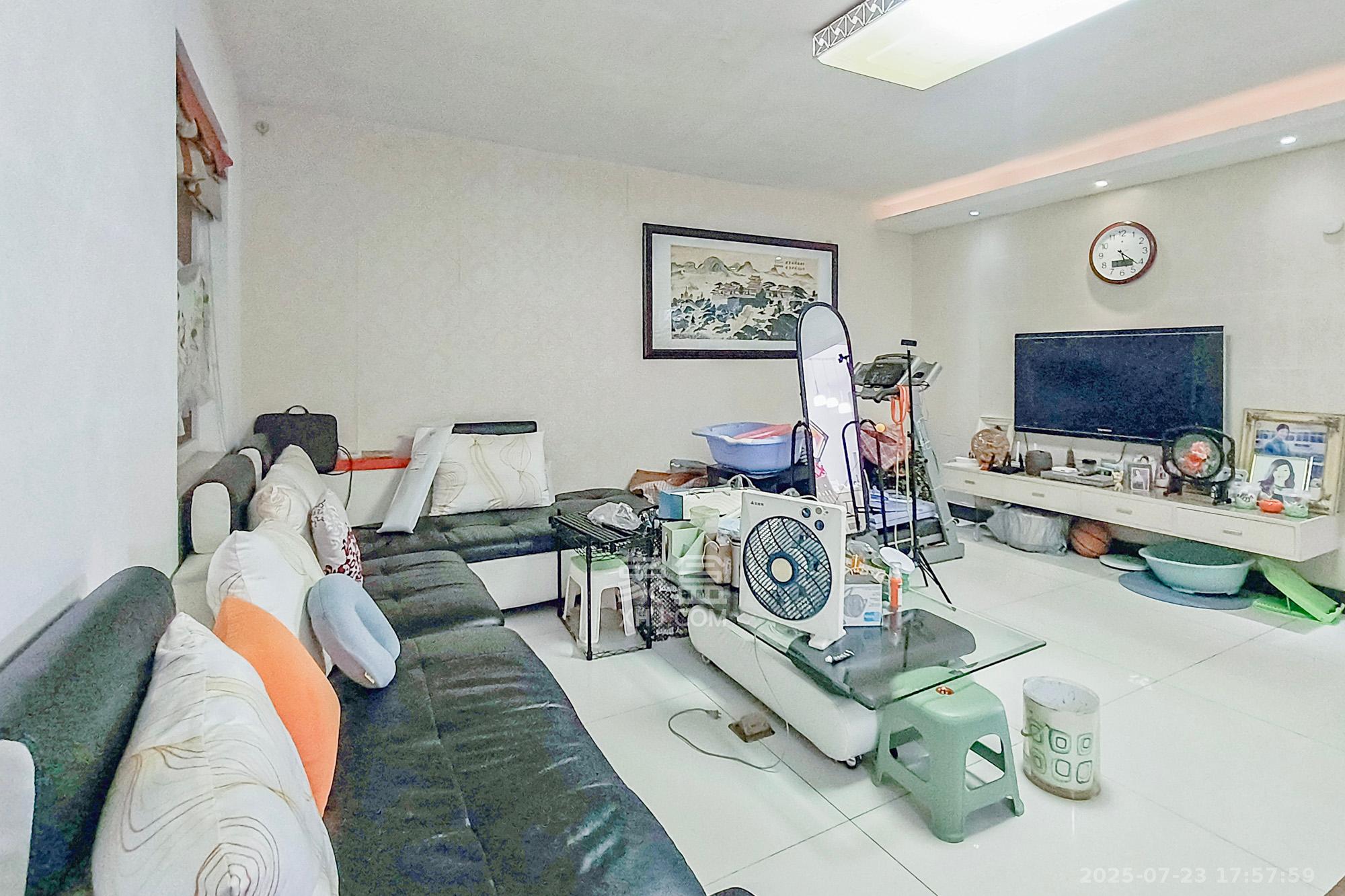 枫林美景  2室2厅2卫   66.00万