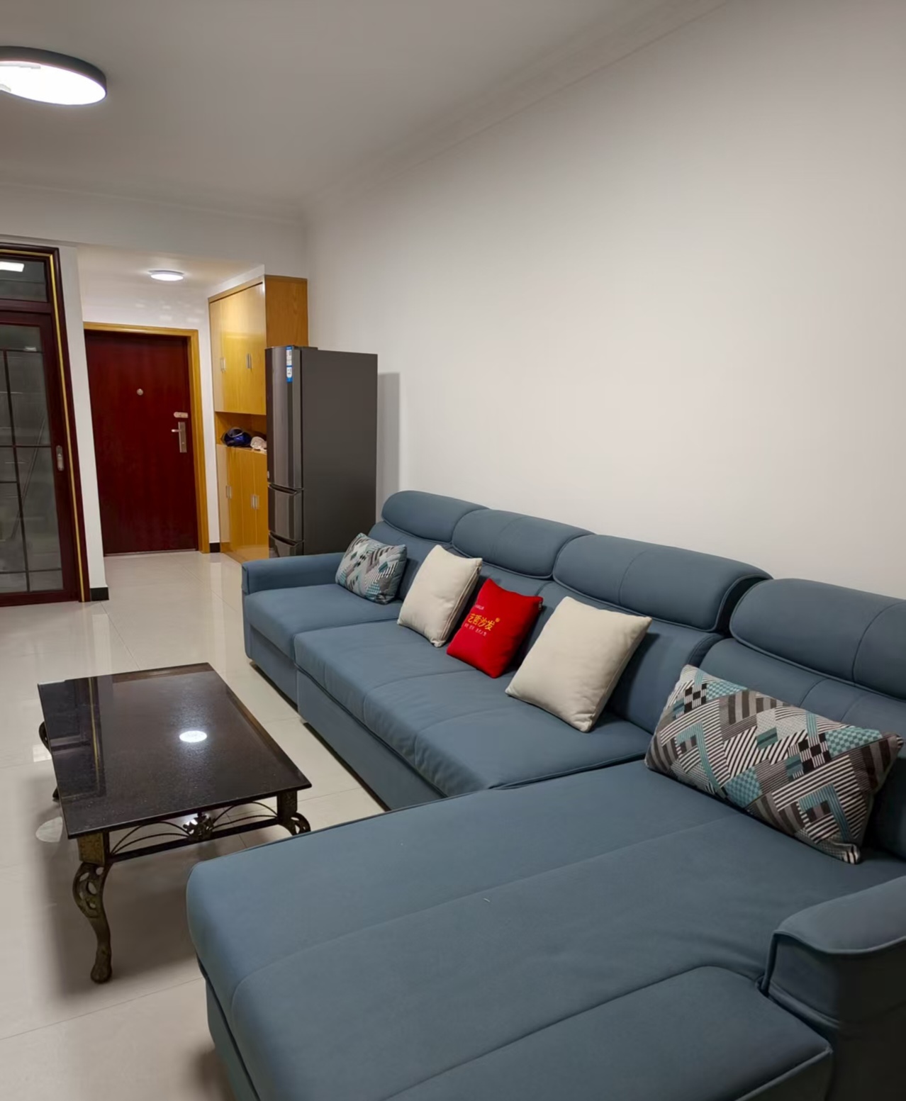 崇和中苑 2室1厅1卫 2100.0元/月 崇和中苑 2室1厅1卫 2100.0元/月室内图