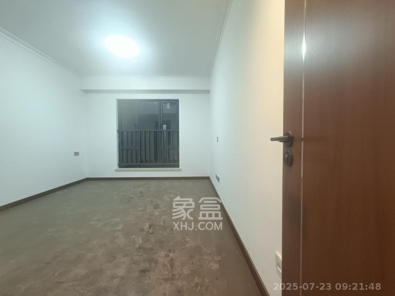 绿地长沙城际空间站(绿地新里佳苑) 5室2厅3卫 5500.0元/月 绿地长沙城际空间站(绿地新里佳苑) 5室2厅3卫 5500.0元/月室内图