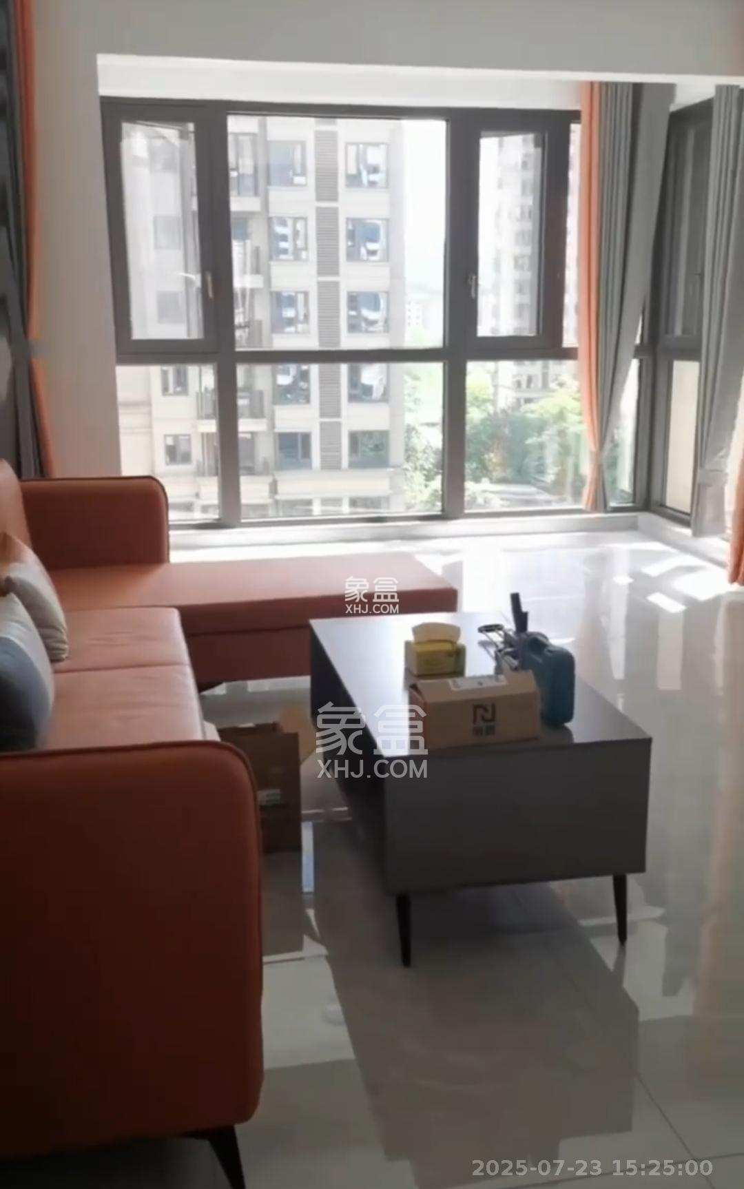 梅溪湖金茂湾 5室2厅2卫 3500.0元/月 梅溪湖金茂湾 5室2厅2卫 3500.0元/月室内图