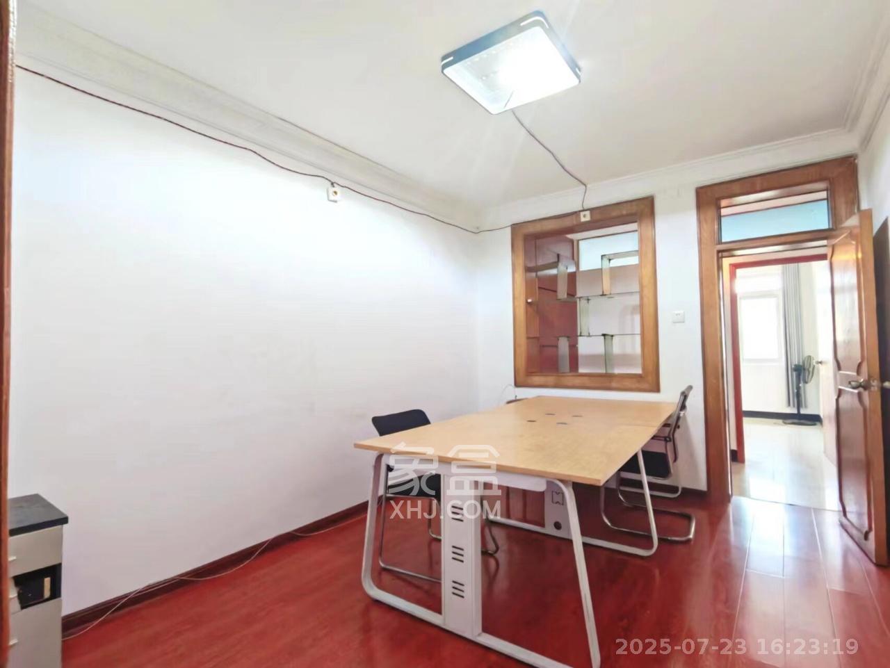 省建材机械厂宿舍  3室1厅1卫   1500.00元/月室内图