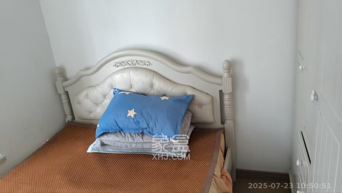 越秀亲爱里 5室2厅2卫 3200.0元/月 越秀亲爱里 5室2厅2卫 3200.0元/月室内图