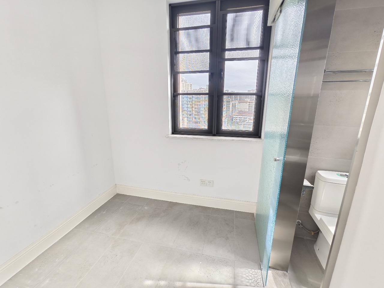 海航豪庭北苑 4室2厅3卫 6500.0元/月 海航豪庭北苑 4室2厅3卫 6500.0元/月室内图