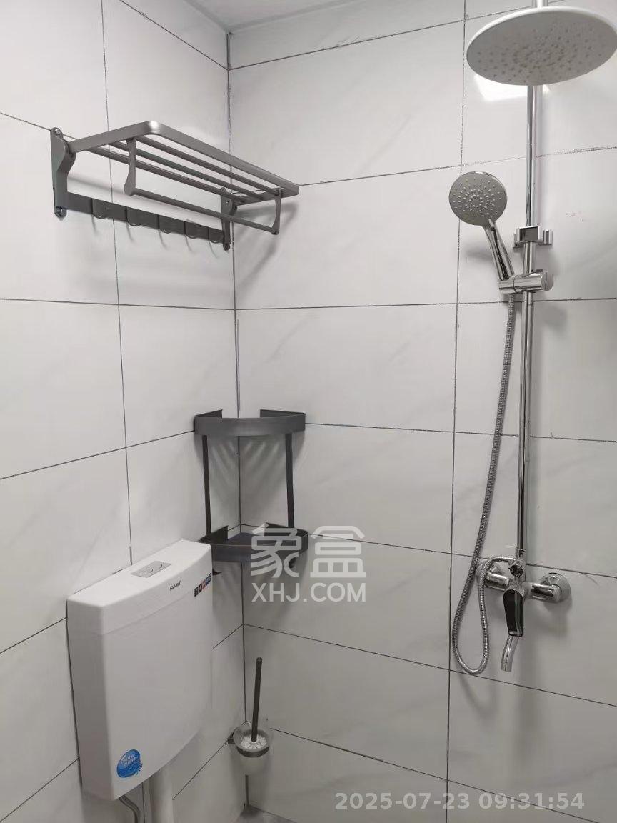 保利麓谷林语I区  1室1厅1卫    1500.0元/月 保利麓谷林语I区  1室1厅1卫    1500.0元/月室内图