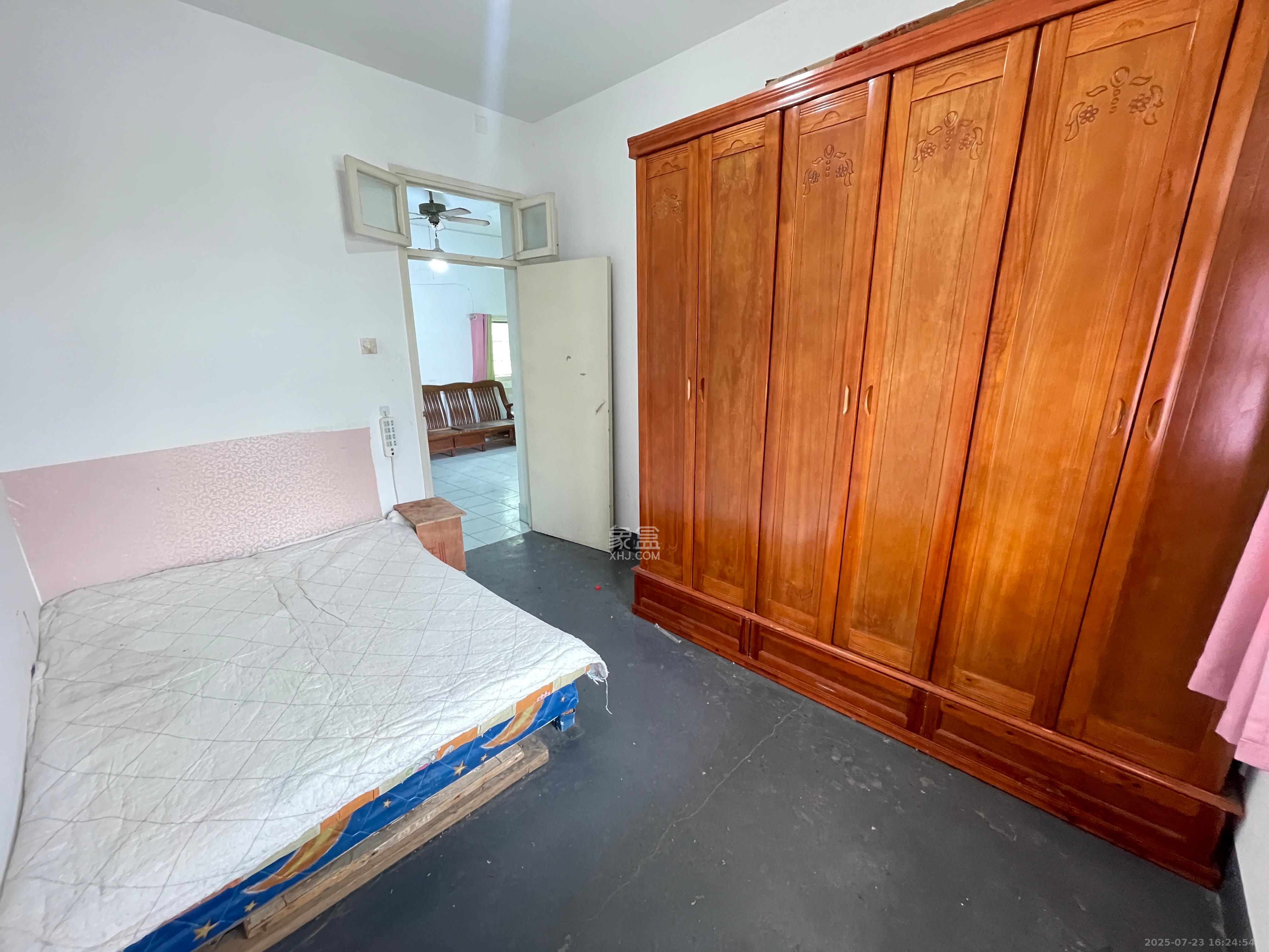 英才园二片 2室2厅1卫 1300.0元/月 英才园二片 2室2厅1卫 1300.0元/月室内图