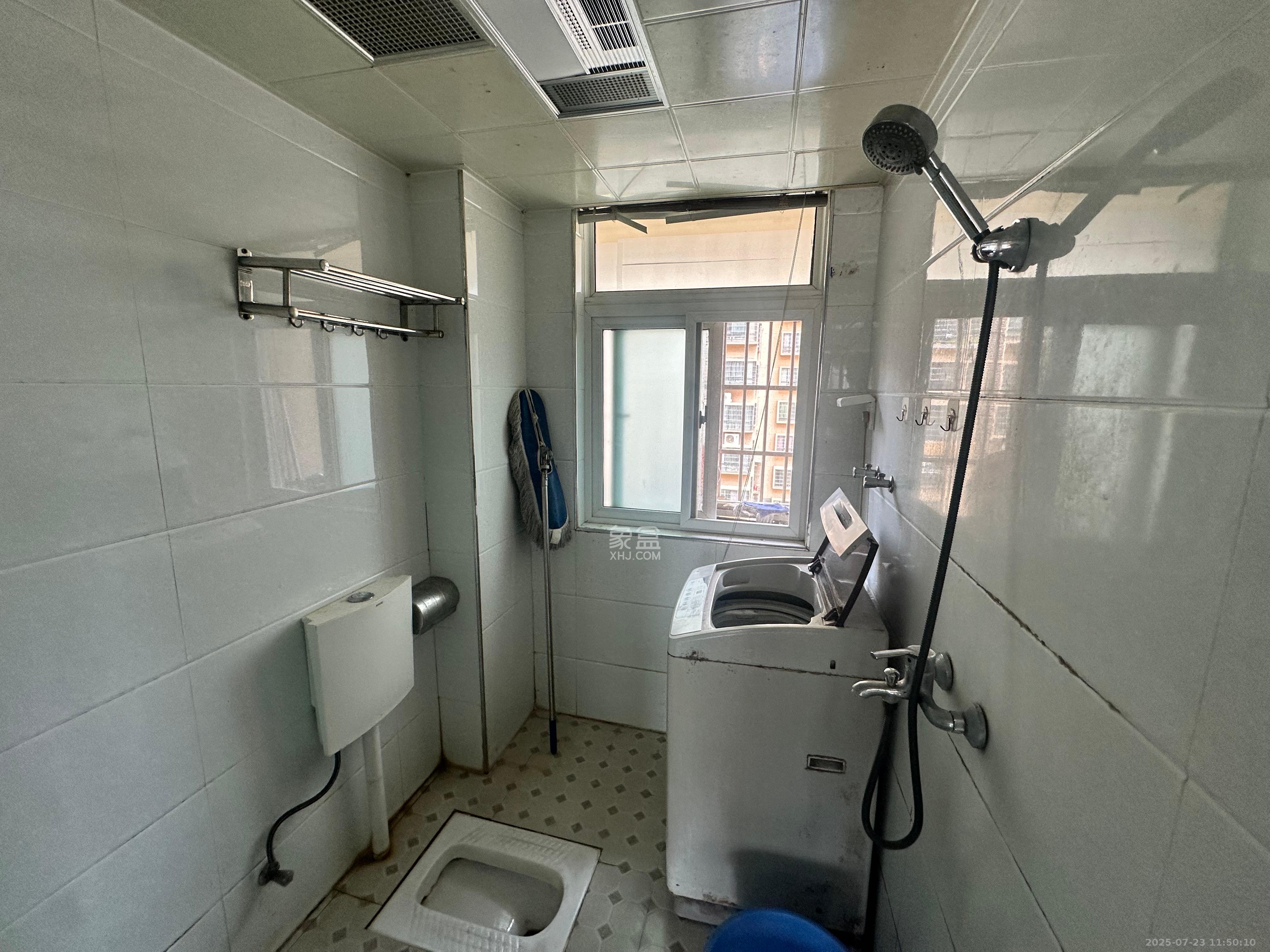 家和苑（原梅溪湖保障性住房一期）  3室1厅1卫   2200.00元/月室内图