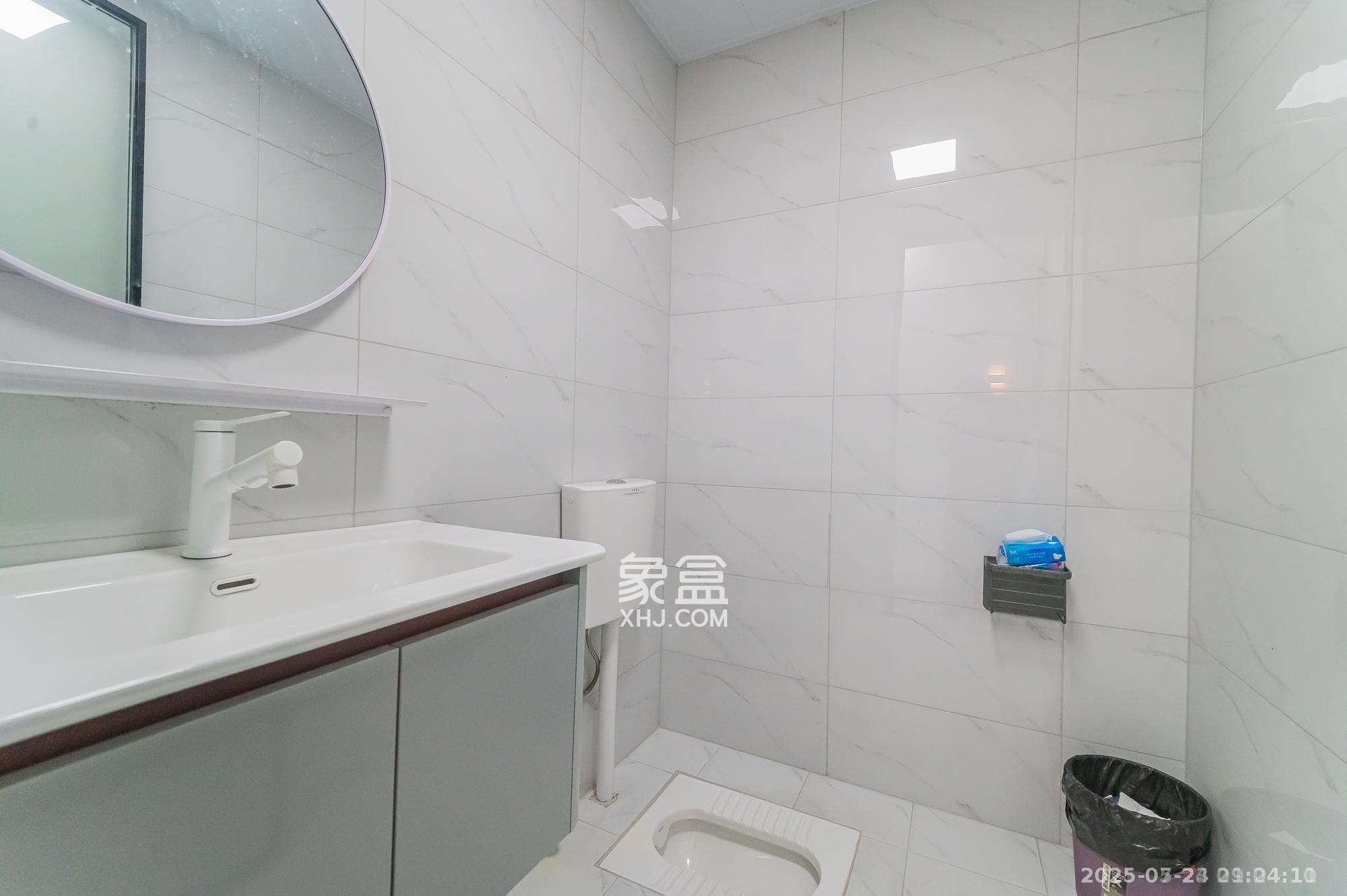 华润置地广场二期   113.36㎡      4000.0元/月室内图