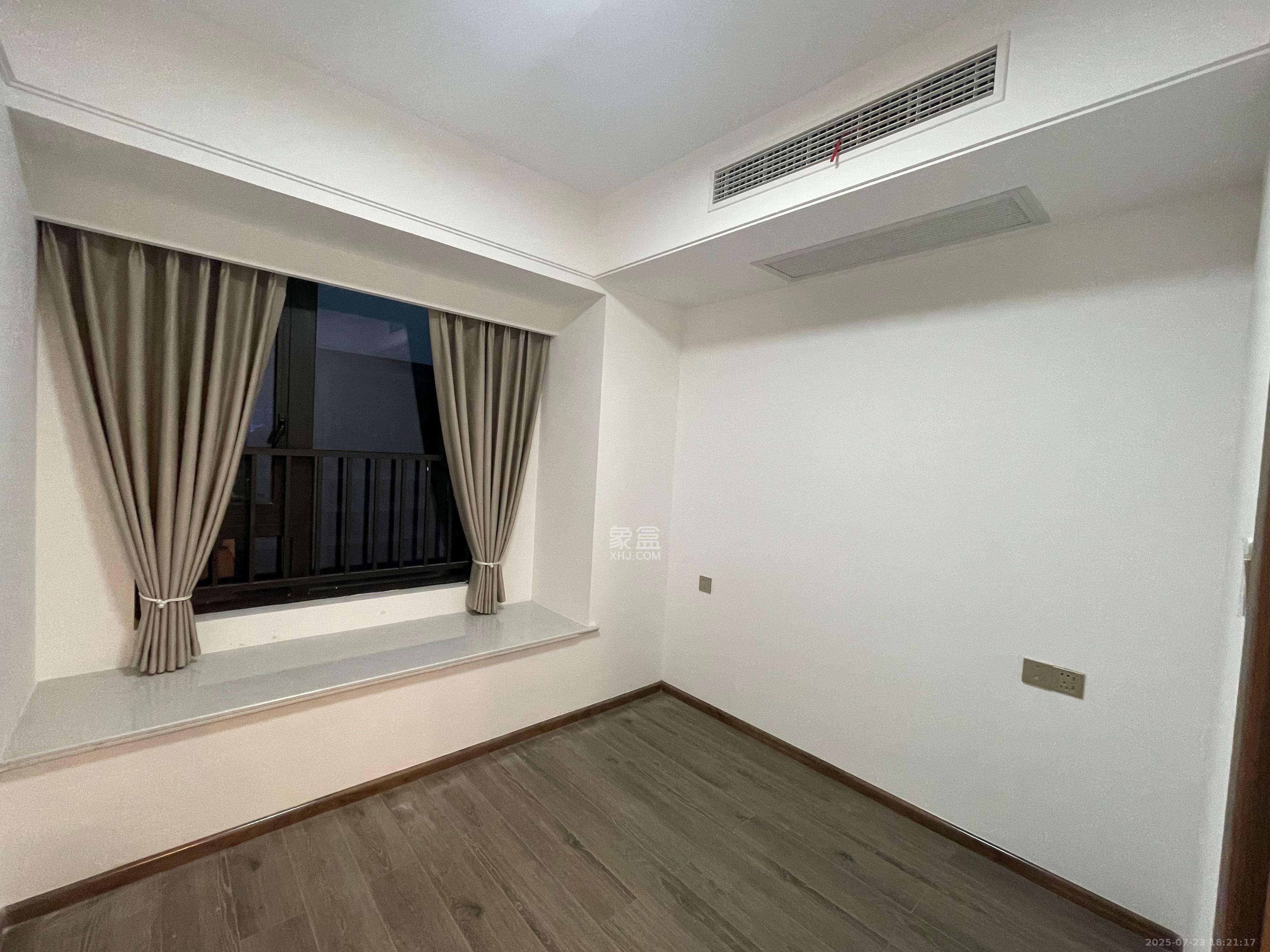 金茂建发泊悦  4室2厅2卫   4200.00元/月室内图
