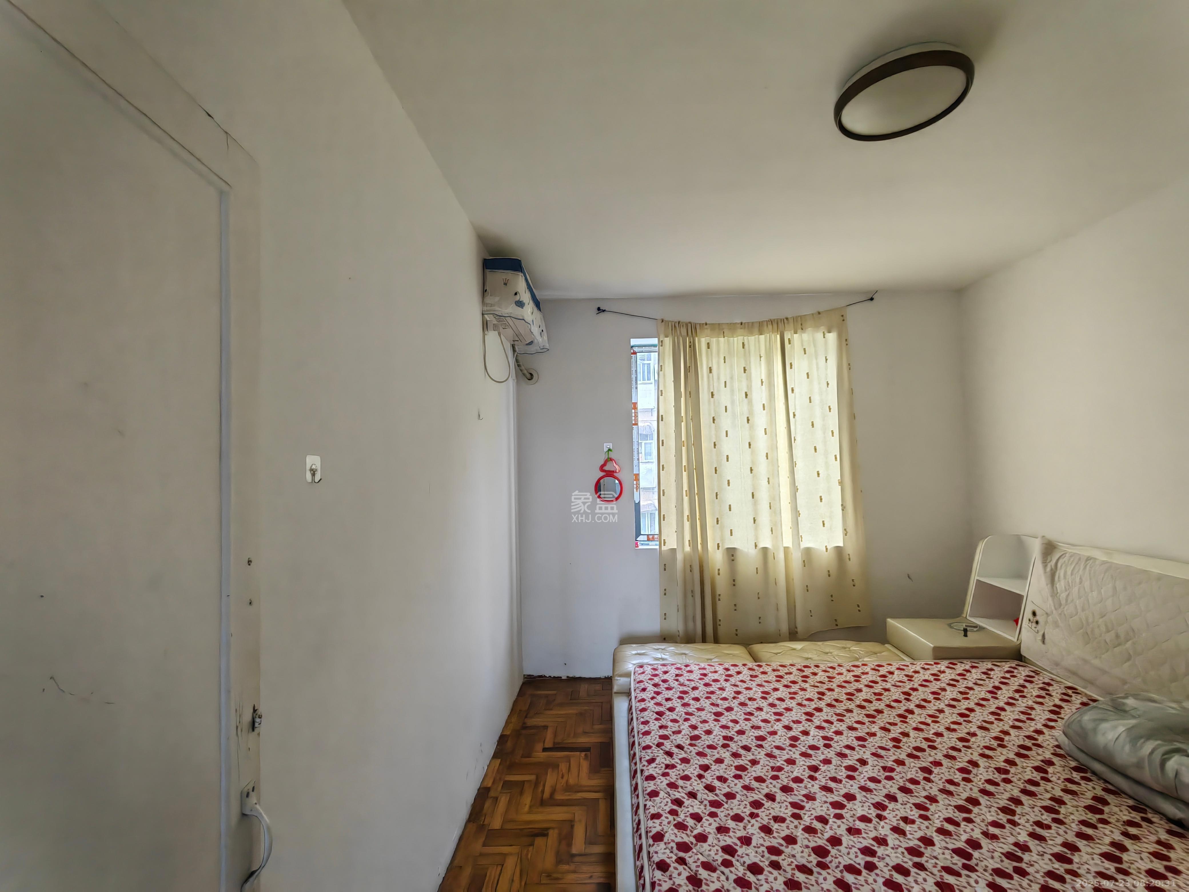 汽制宿舍 2室2厅1卫 1200.0元/月 汽制宿舍 2室2厅1卫 1200.0元/月室内图