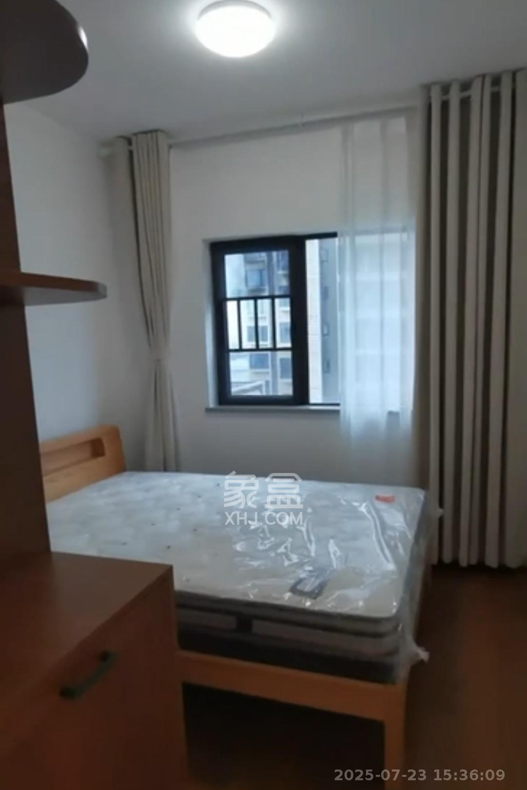 万科金色梦想D区  4室2厅2卫    4300.0元/月室内图