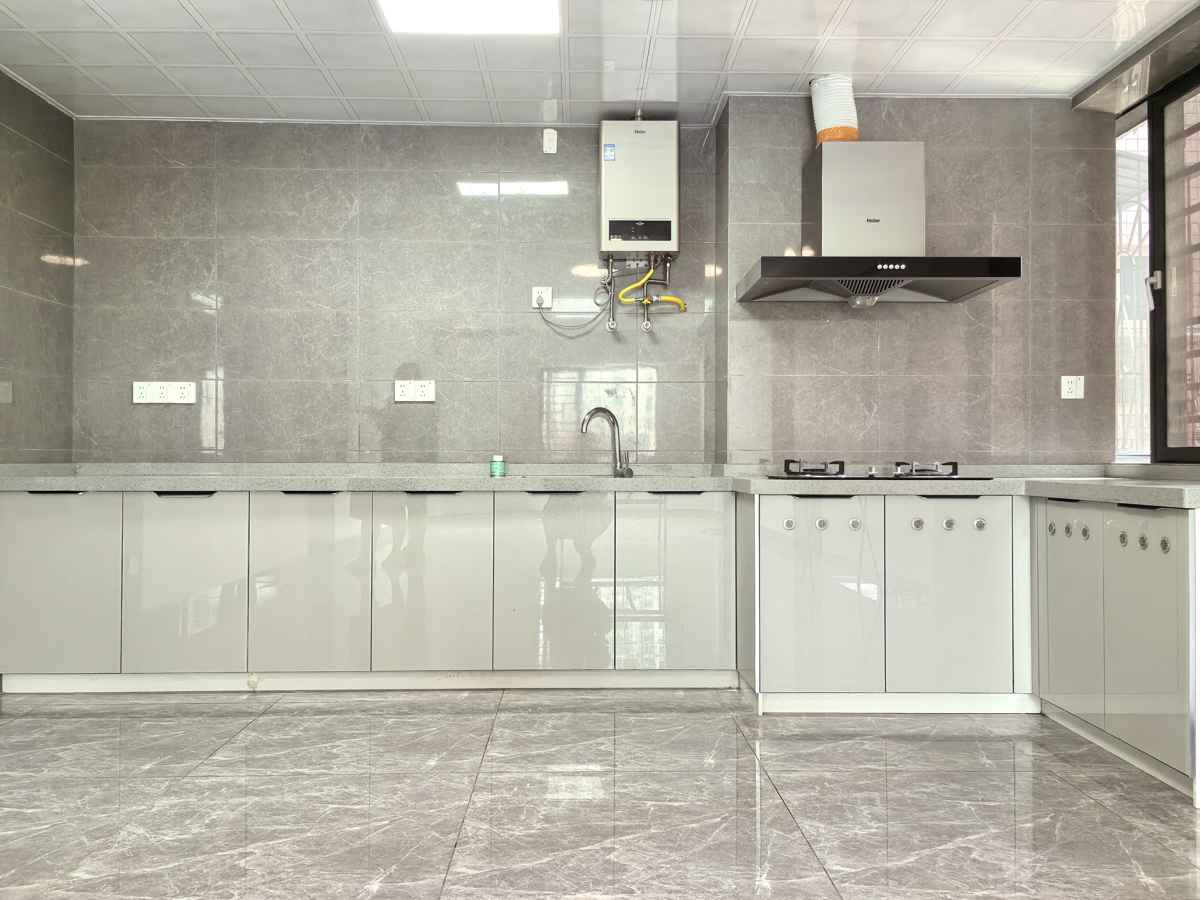 华宝大厦 3室2厅2卫 4000.0元/月 华宝大厦 3室2厅2卫 4000.0元/月室内图