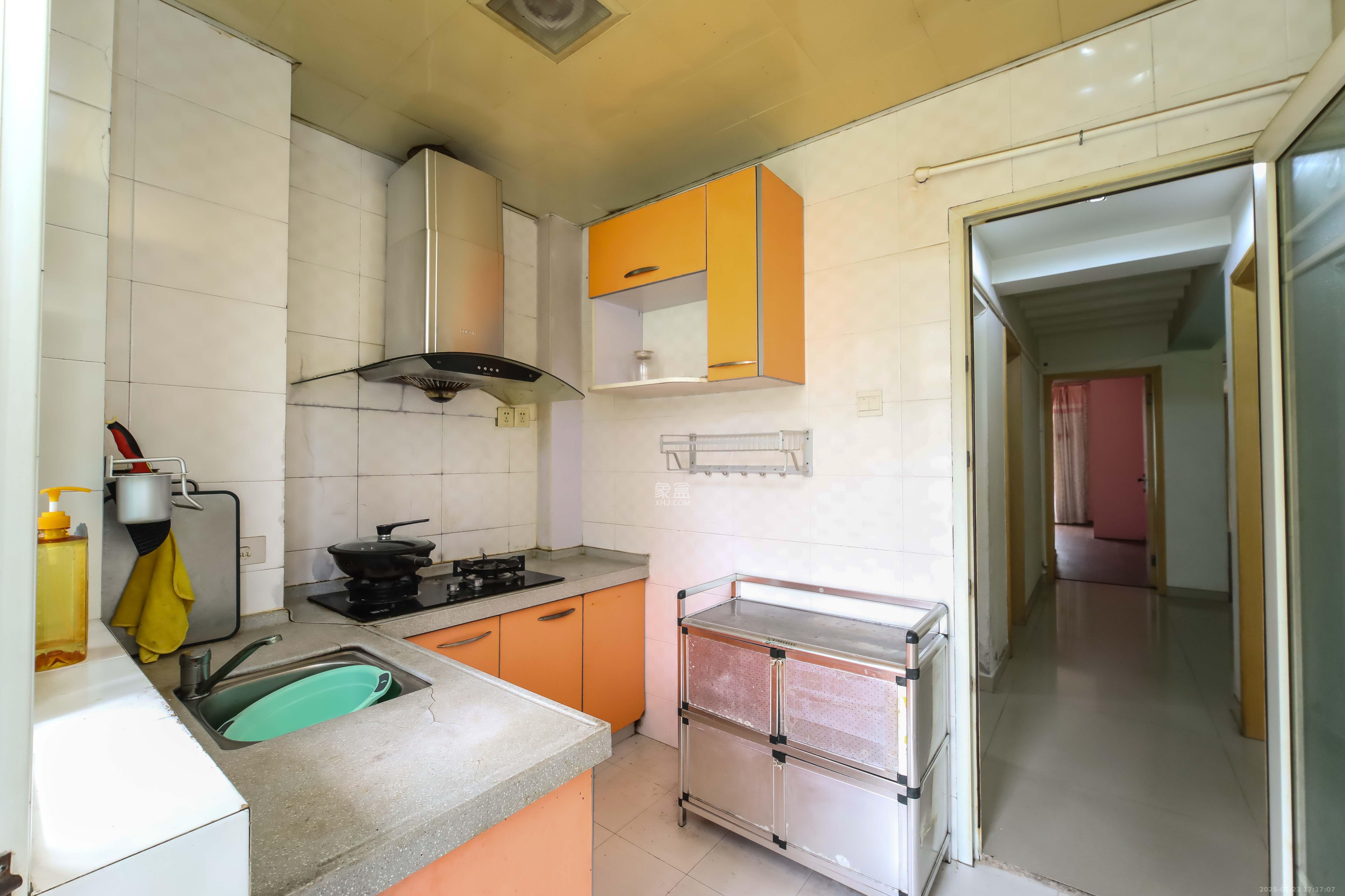 锦绣中星 3室2厅2卫 70.0万 锦绣中星 3室2厅2卫 70.0万厨房