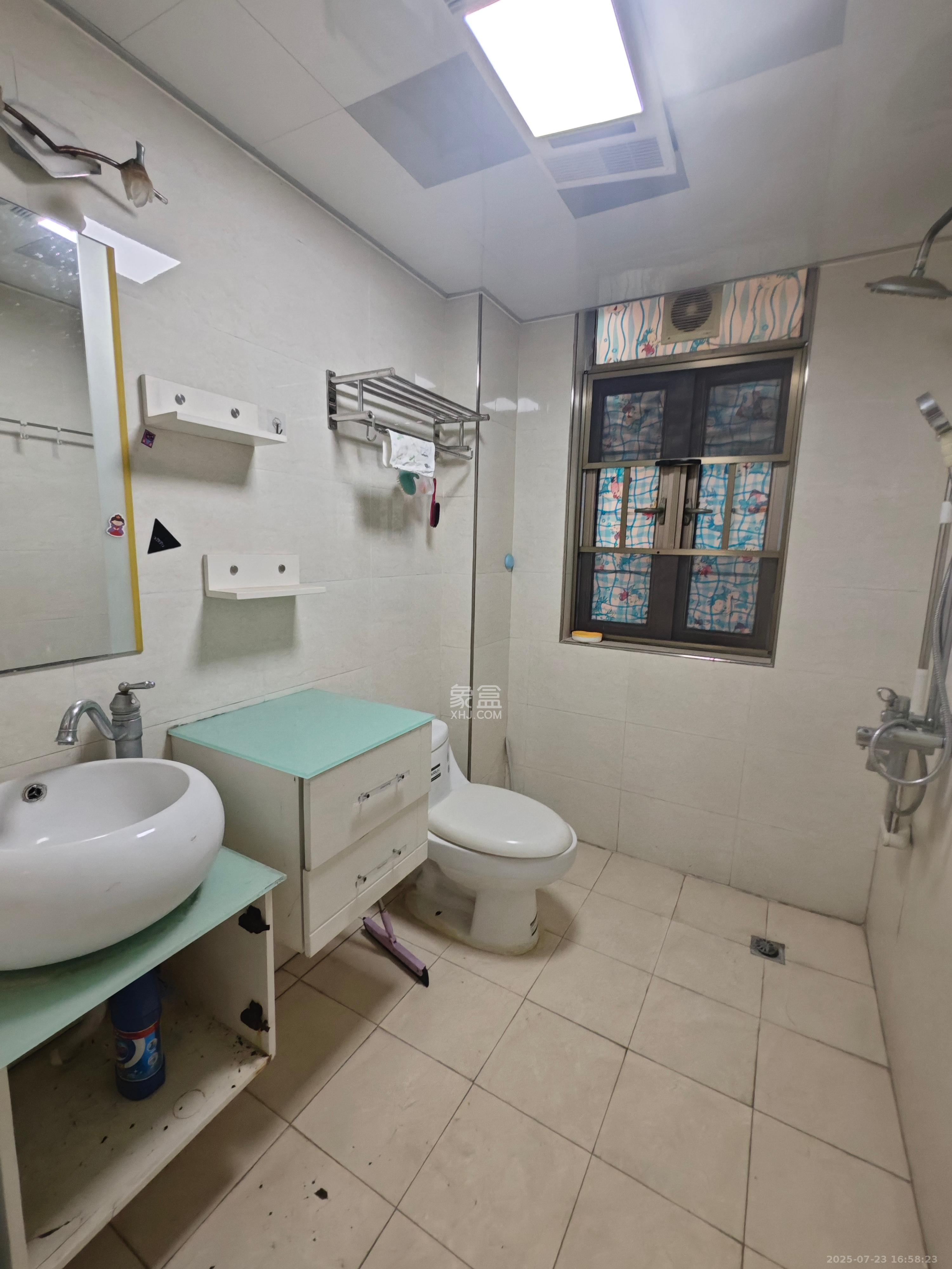 长沙玫瑰园  3室2厅2卫    1800.0元/月室内图