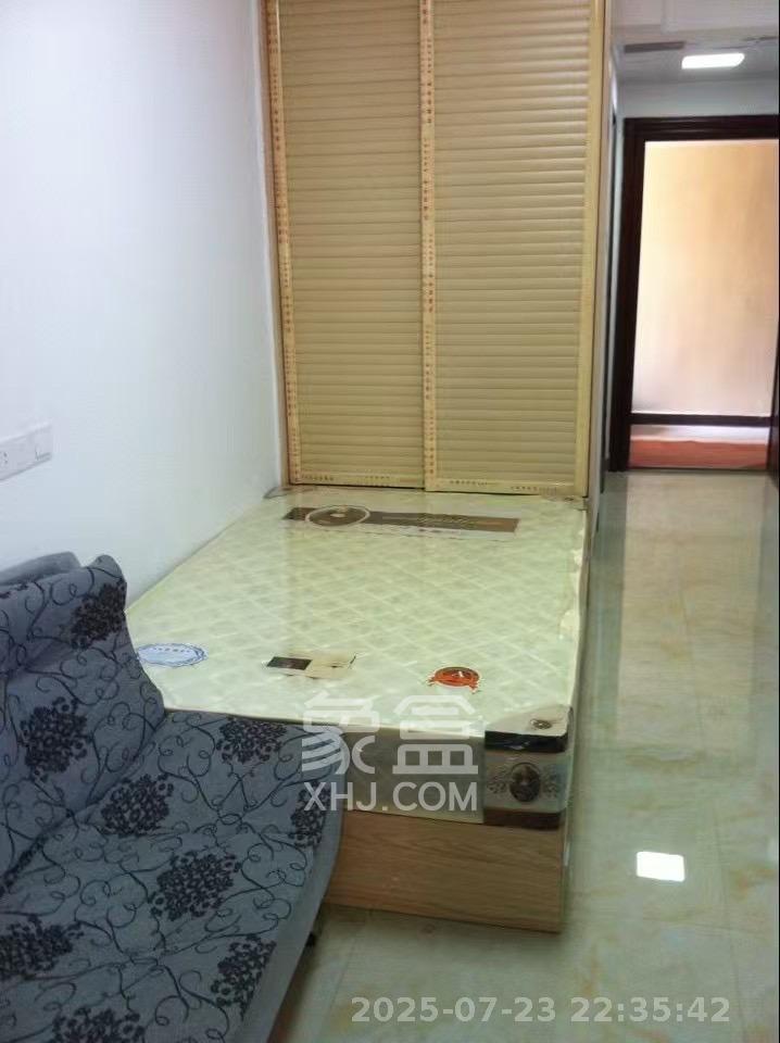 保利麓谷林语I区  1室0厅1卫    1200.0元/月室内图