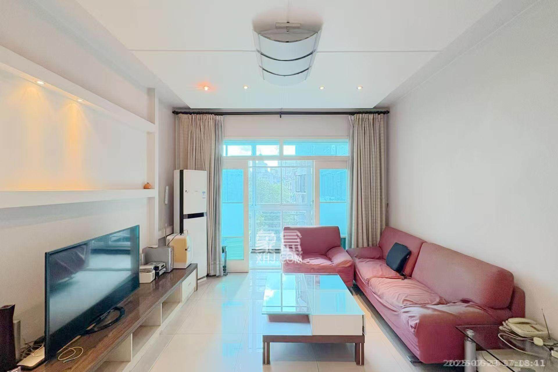 颐美园  3室2厅2卫    3000.0元/月 颐美园  3室2厅2卫    3000.0元/月