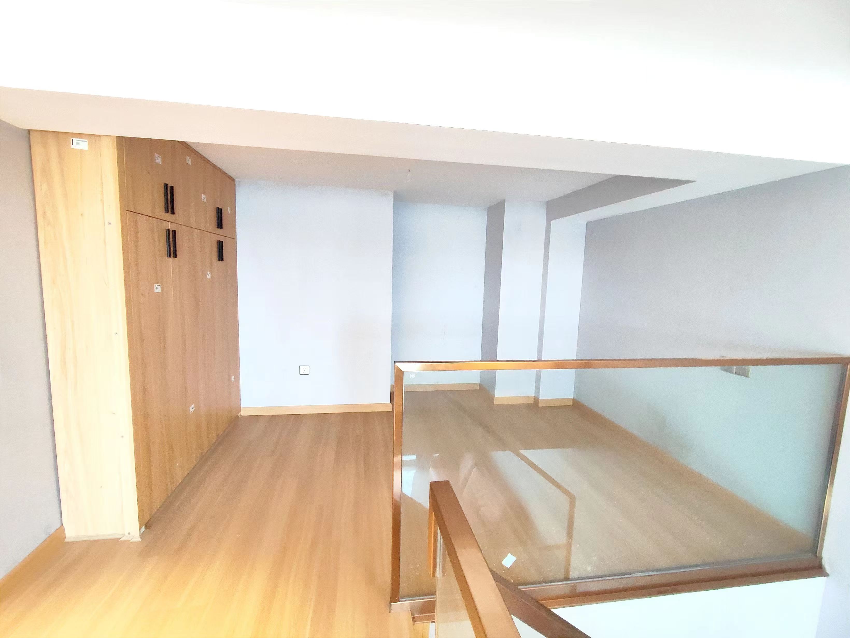 万恒公馆  1室1厅1卫   1800.00元/月室内图