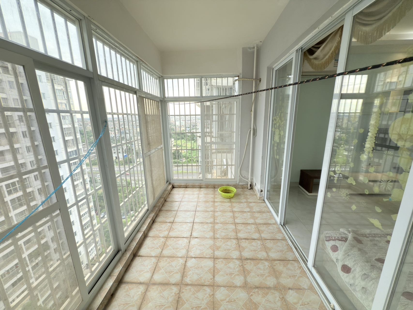 海航城 2室1厅1卫 2000.00元/月 海航城 2室1厅1卫 2000.00元/月室内图