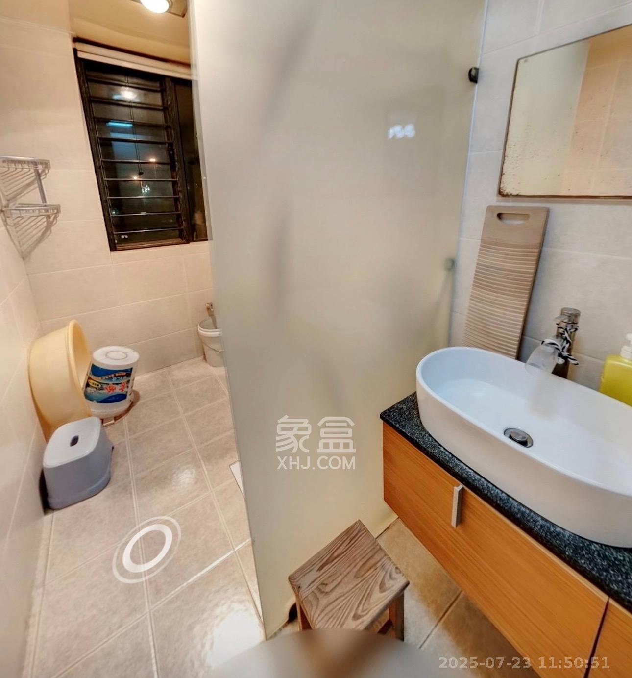 藏珑湖上国际花园 4室2厅2卫 3400.0元/月 藏珑湖上国际花园 4室2厅2卫 3400.0元/月室内图