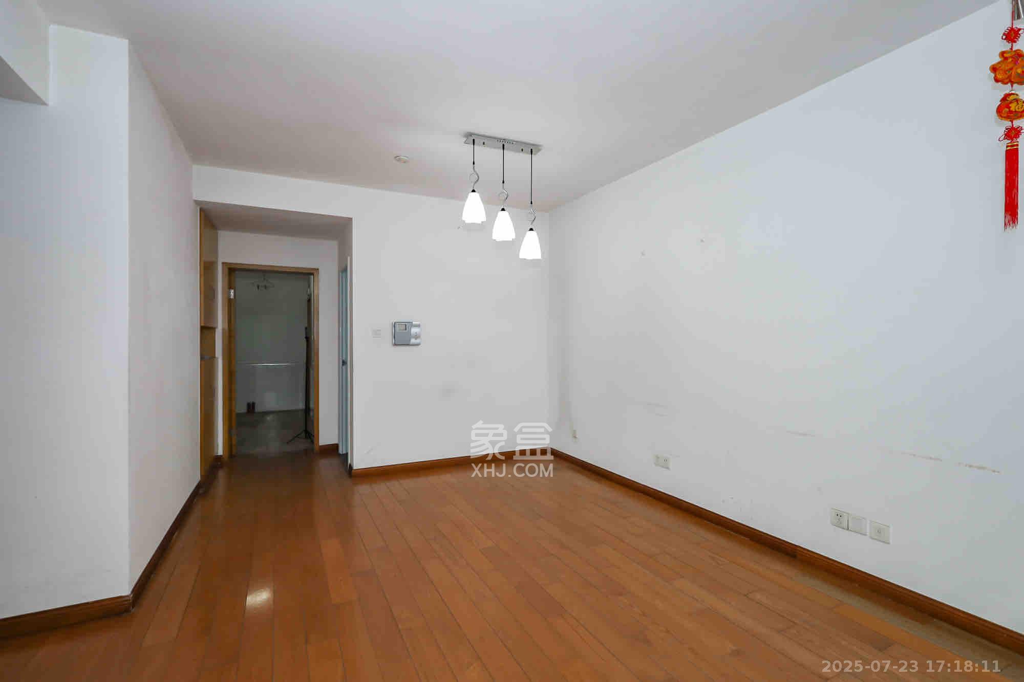 卓越蔚蓝海岸一期 2室2厅1卫 2300.0元/月 卓越蔚蓝海岸一期 2室2厅1卫 2300.0元/月室内图