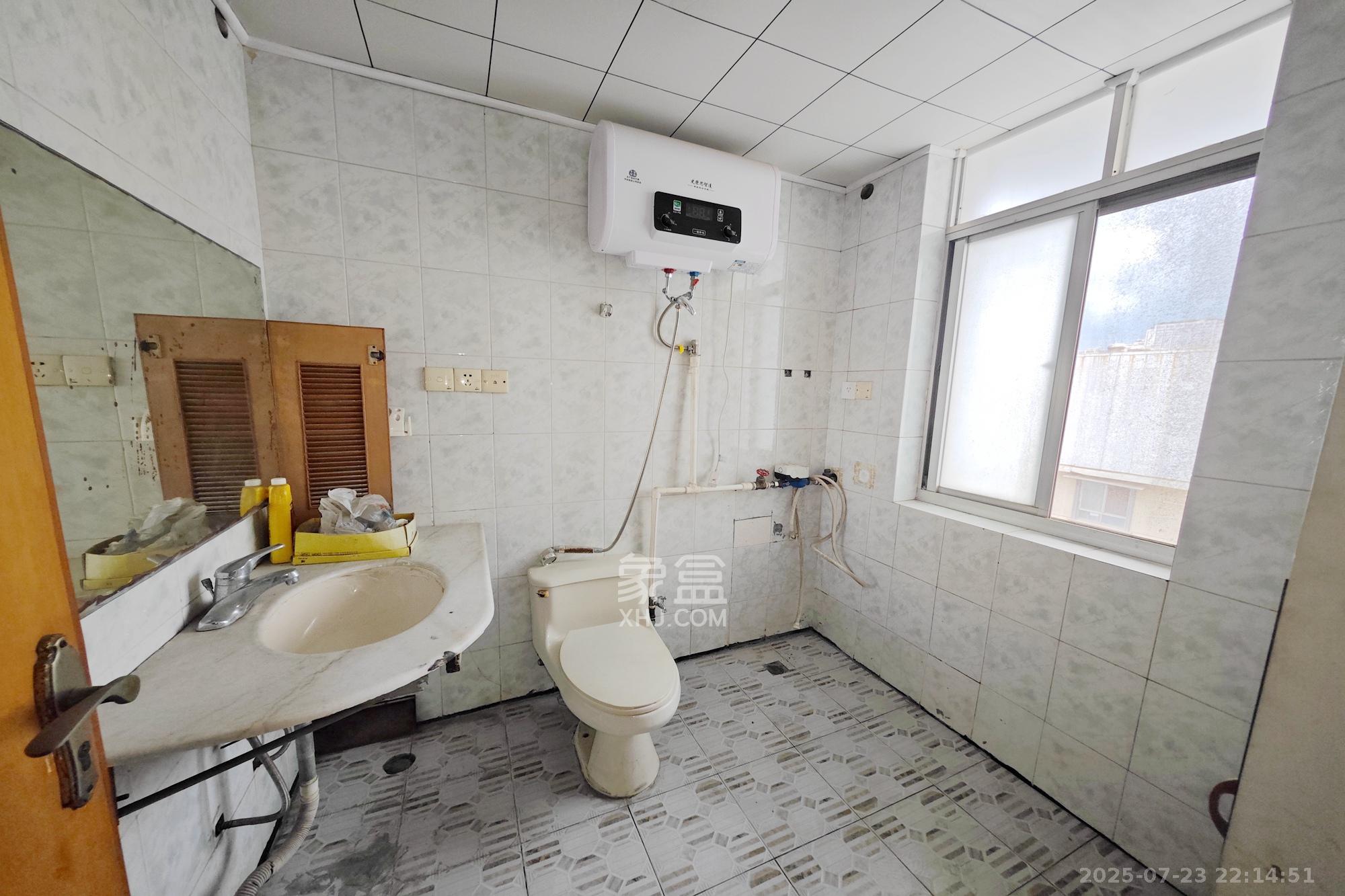 法官公寓 3室2厅2卫 88.0万 法官公寓 3室2厅2卫 88.0万其他