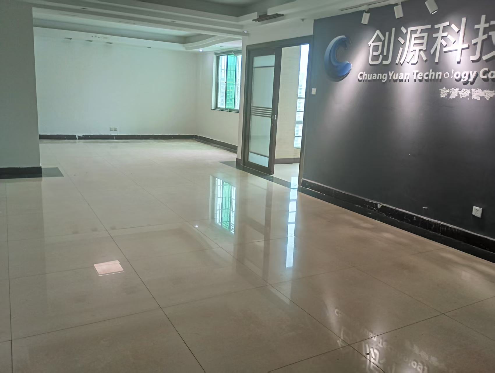 富豪大厦(富豪花园) 4室2厅2卫 4500.0元/月 富豪大厦(富豪花园) 4室2厅2卫 4500.0元/月室内图