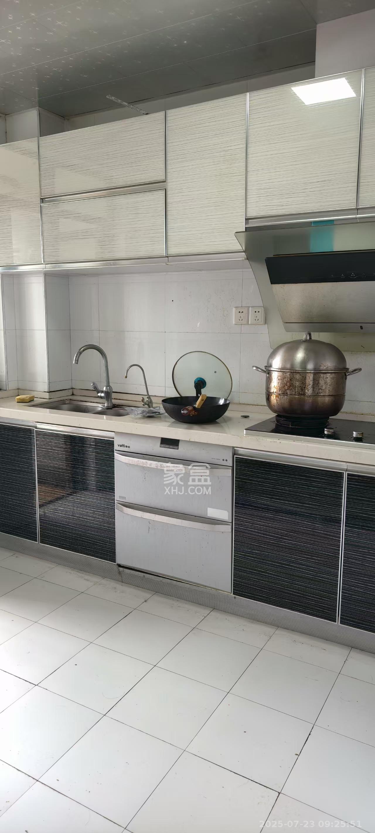 香樟鑫都 3室2厅2卫 3000.0元/月 香樟鑫都 3室2厅2卫 3000.0元/月室内图