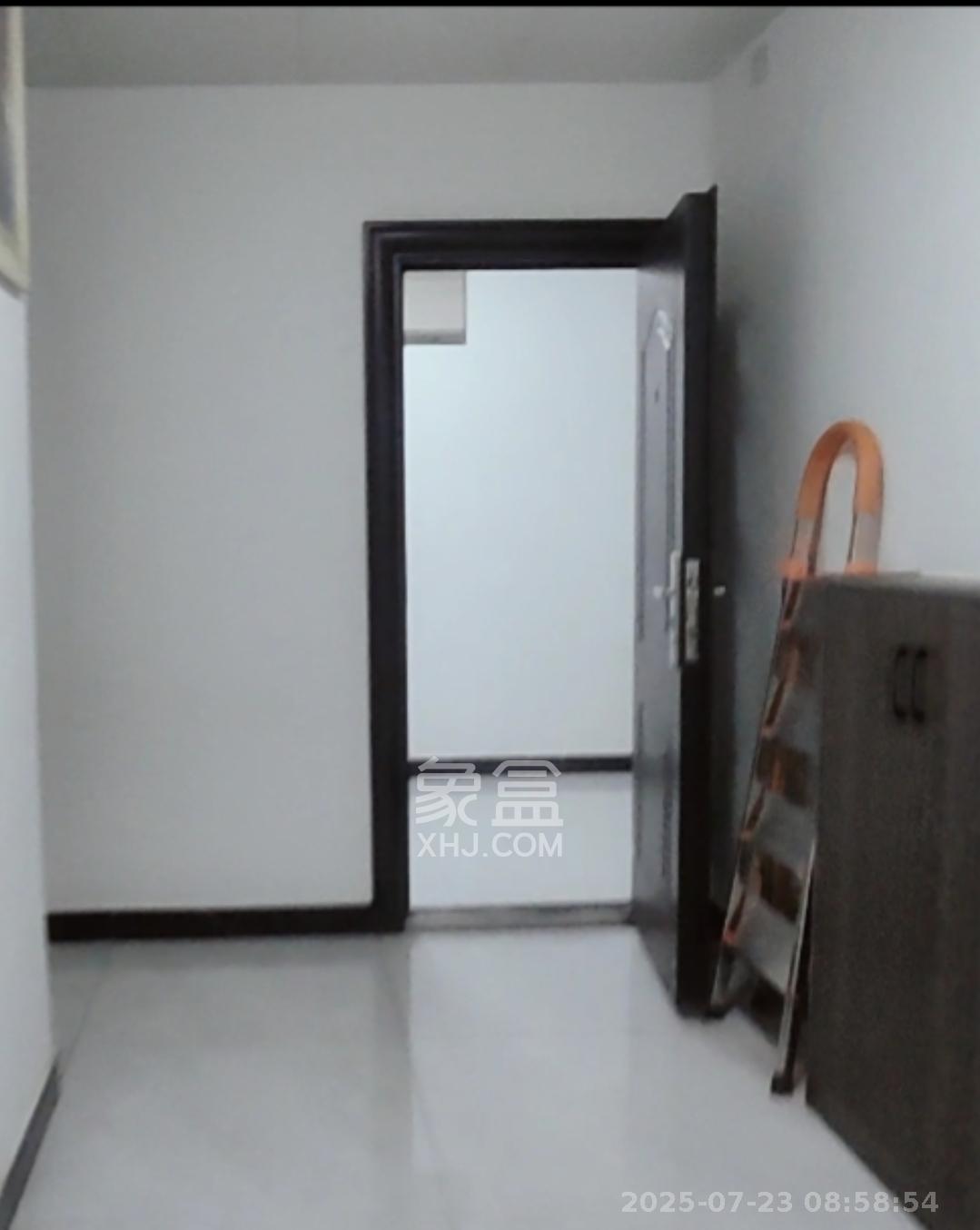 先锋新宇  2室1厅1卫   1300.00元/月室内图