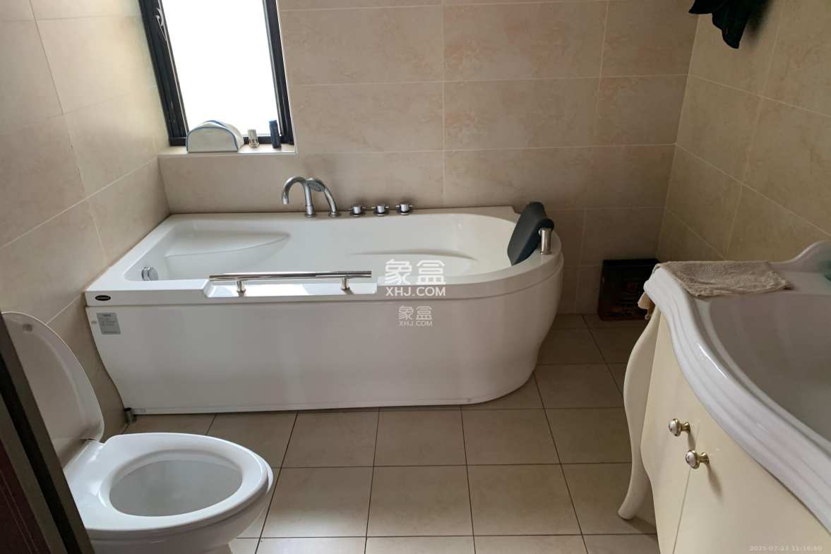 三江花中城 3室2厅3卫 3000.0元/月 三江花中城 3室2厅3卫 3000.0元/月室内图