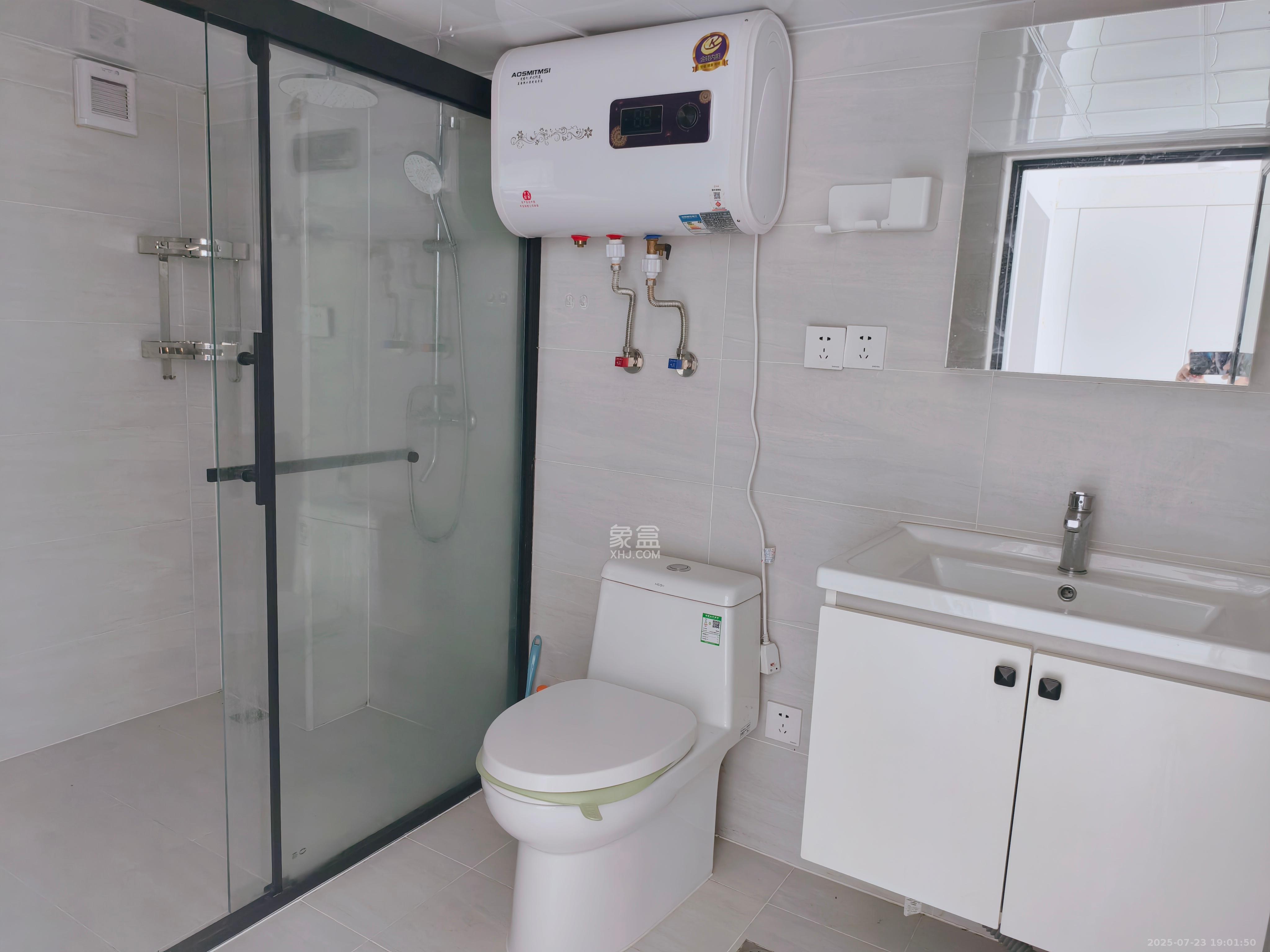 梅溪半岛 1室0厅0卫 2500.0元/月 梅溪半岛 1室0厅0卫 2500.0元/月室内图