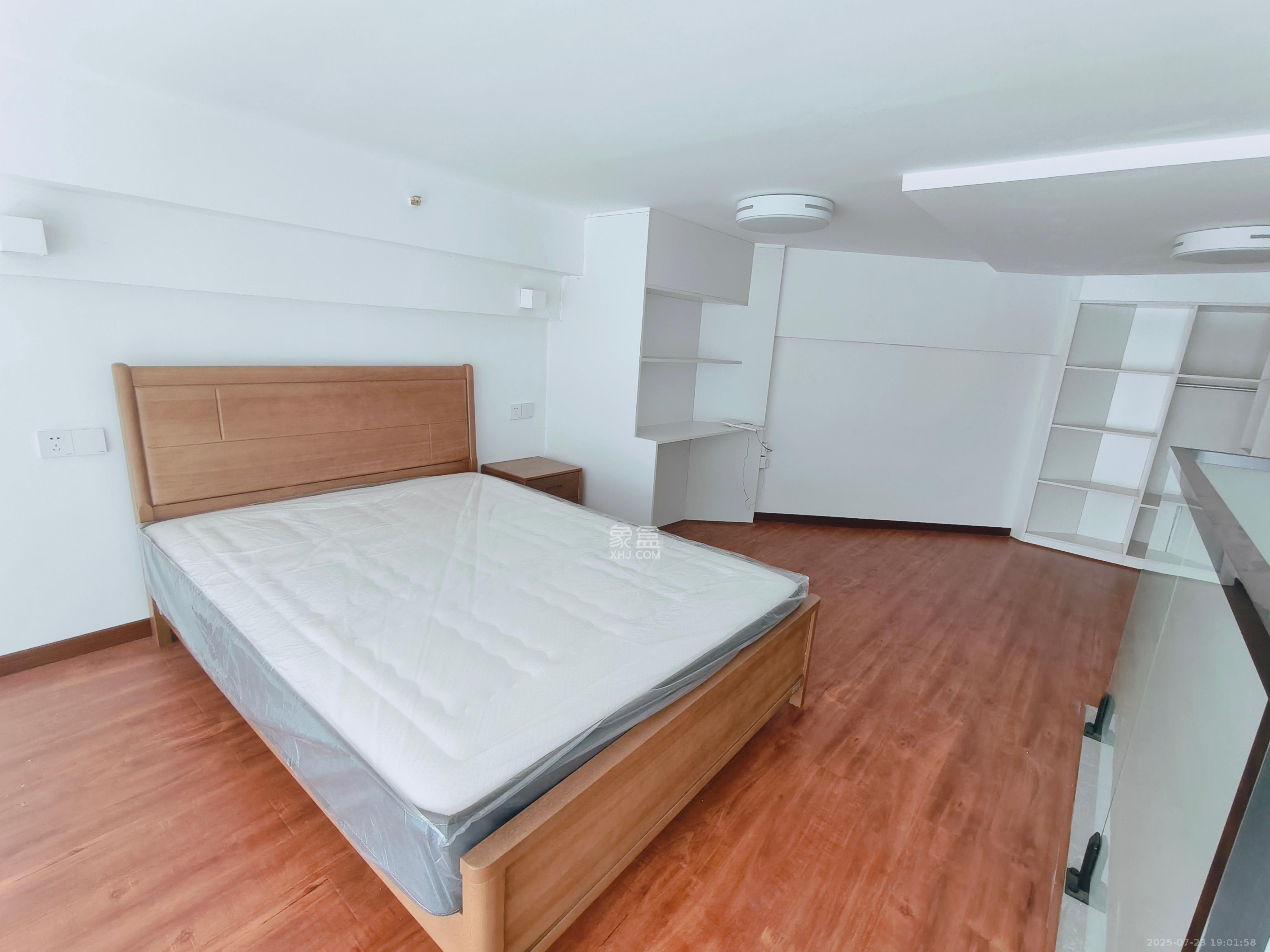 梅溪半岛 1室0厅0卫 2500.0元/月 梅溪半岛 1室0厅0卫 2500.0元/月室内图