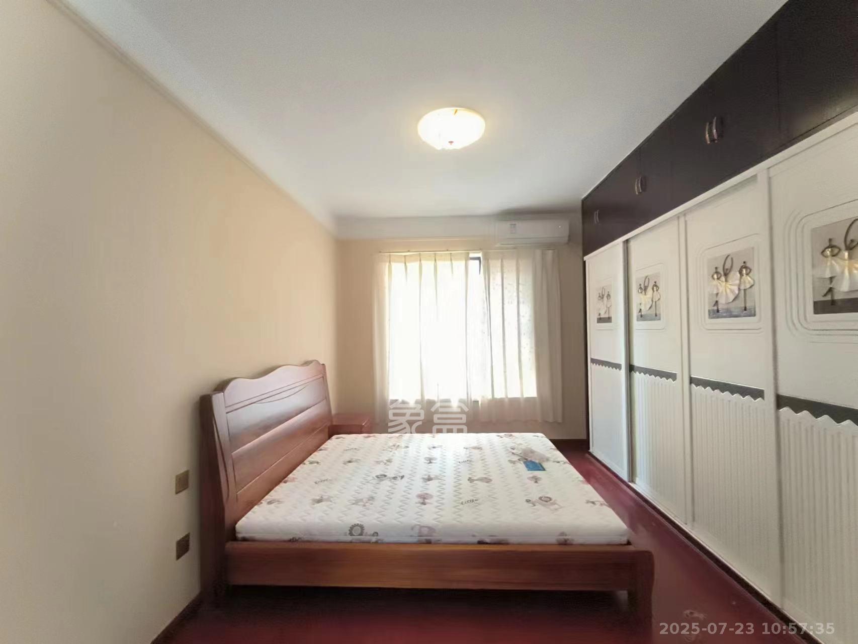 中海国际三期  4室2厅2卫    2200.0元/月室内图