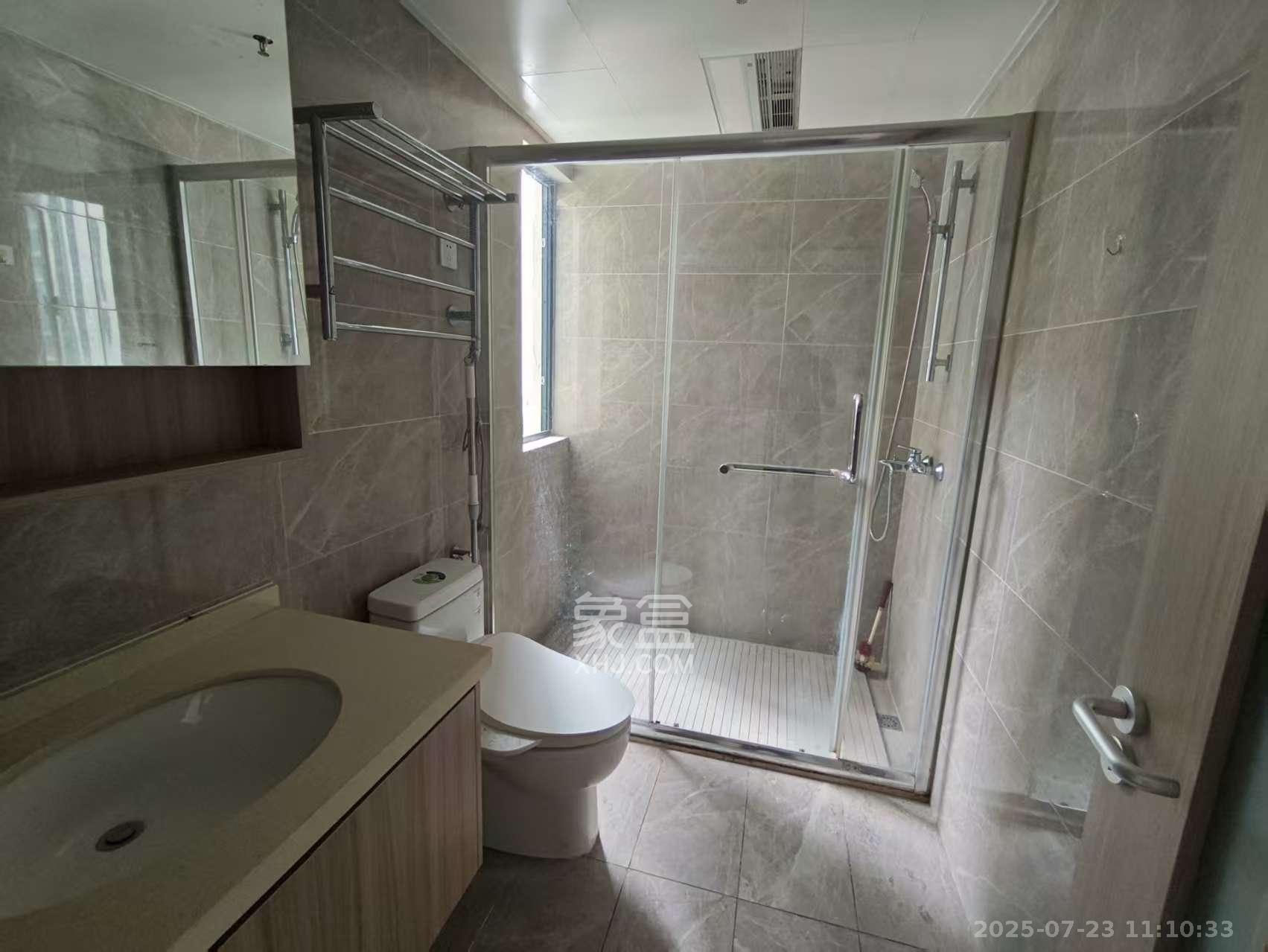 南山梅溪一方 5室2厅2卫 4500.0元/月 南山梅溪一方 5室2厅2卫 4500.0元/月室内图