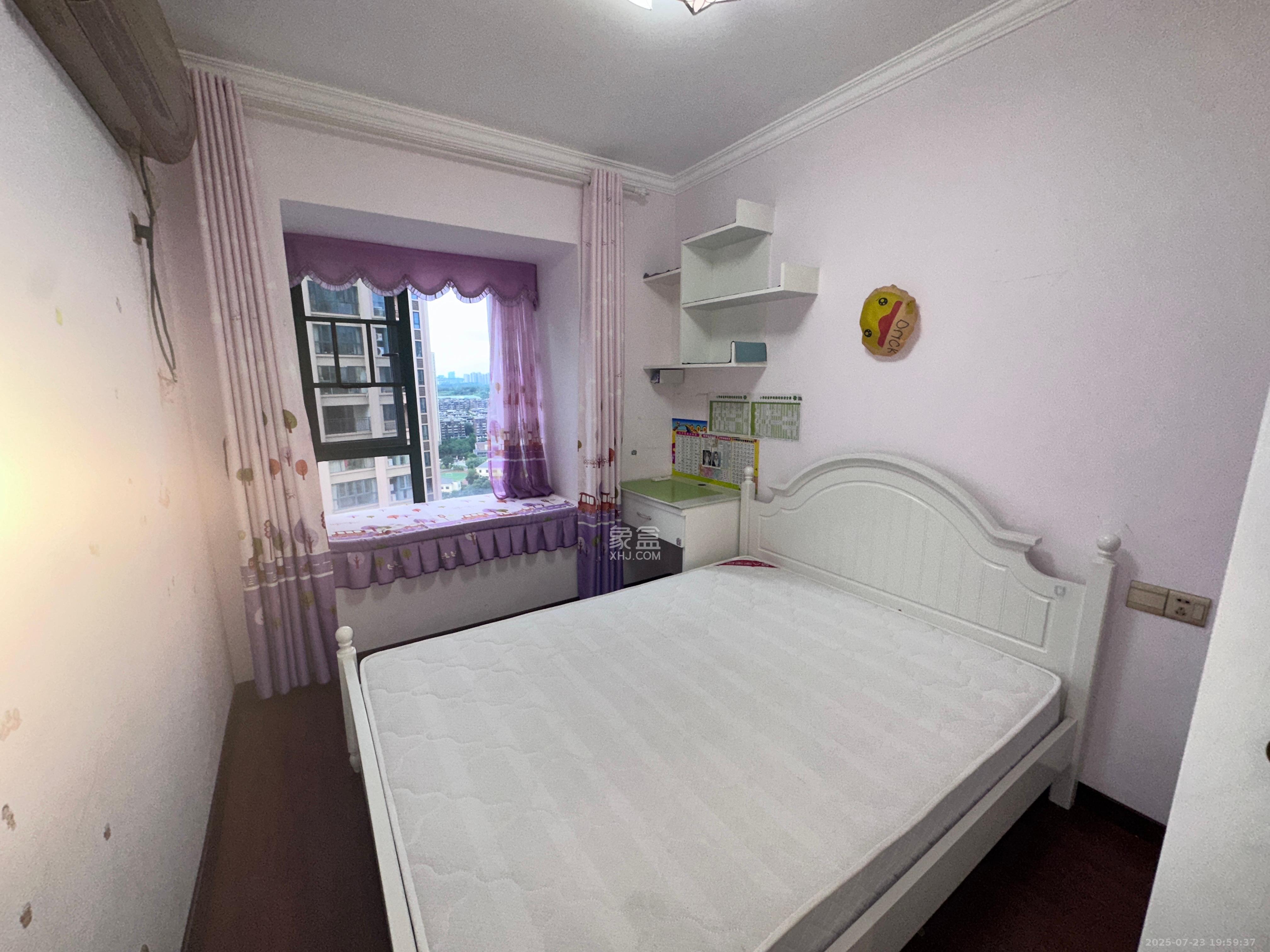 博长山水香颐  4室2厅2卫    2600.0元/月 博长山水香颐  4室2厅2卫    2600.0元/月室内图