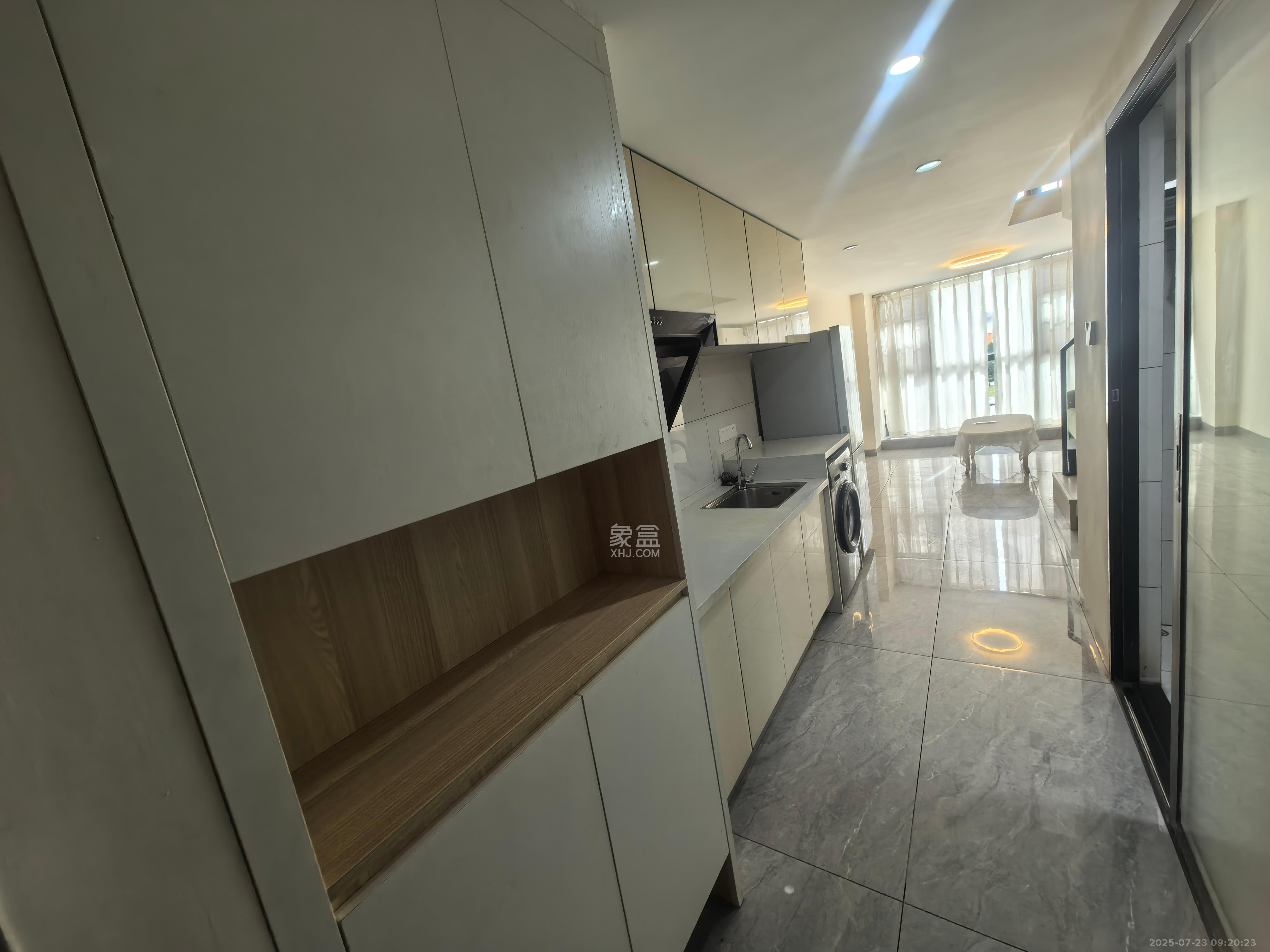 新长海D1站  1室1厅1卫    1400.0元/月 新长海D1站  1室1厅1卫    1400.0元/月室内图