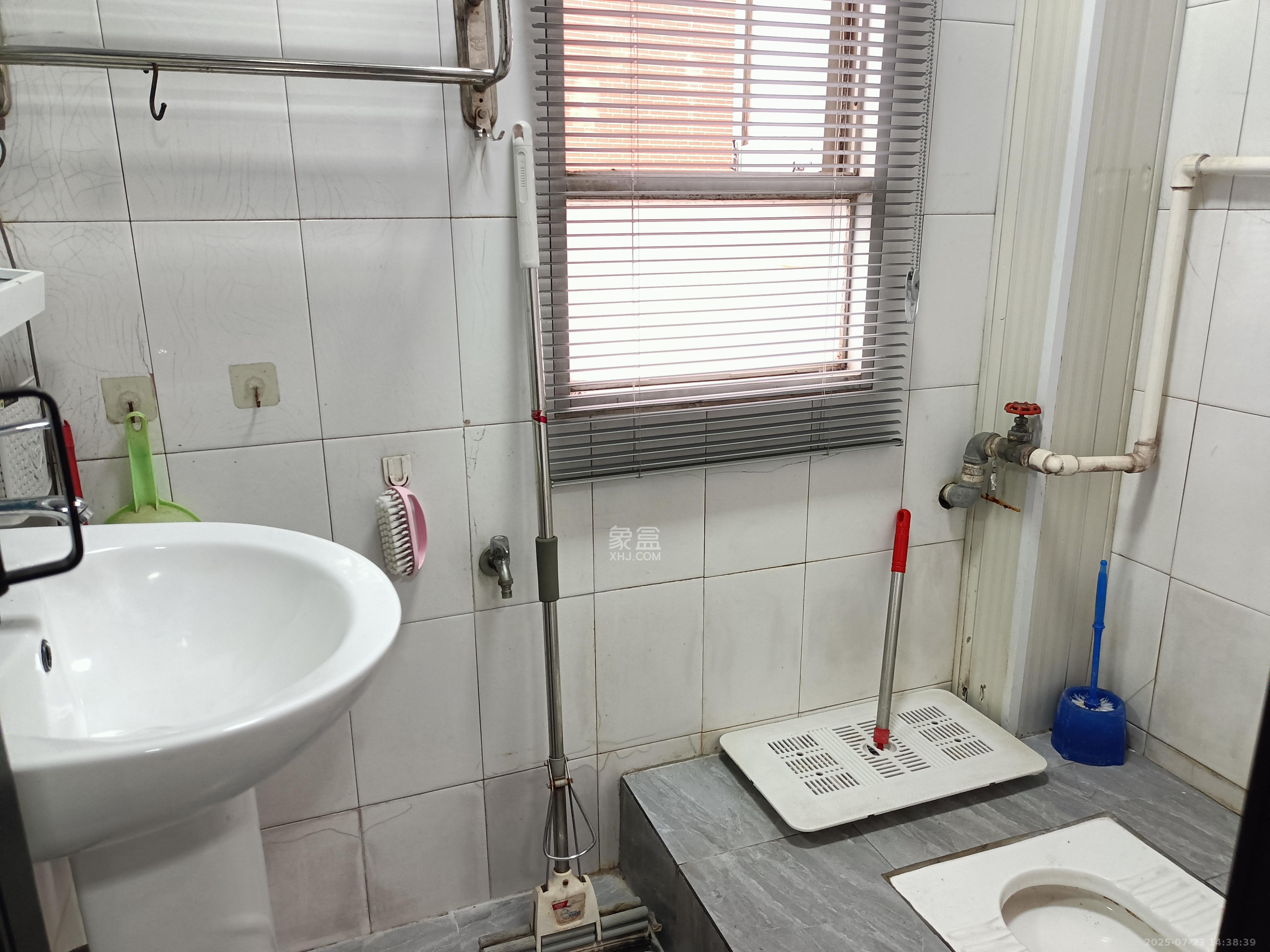 福康里湘运宿舍  2室1厅1卫    2500.0元/月室内图