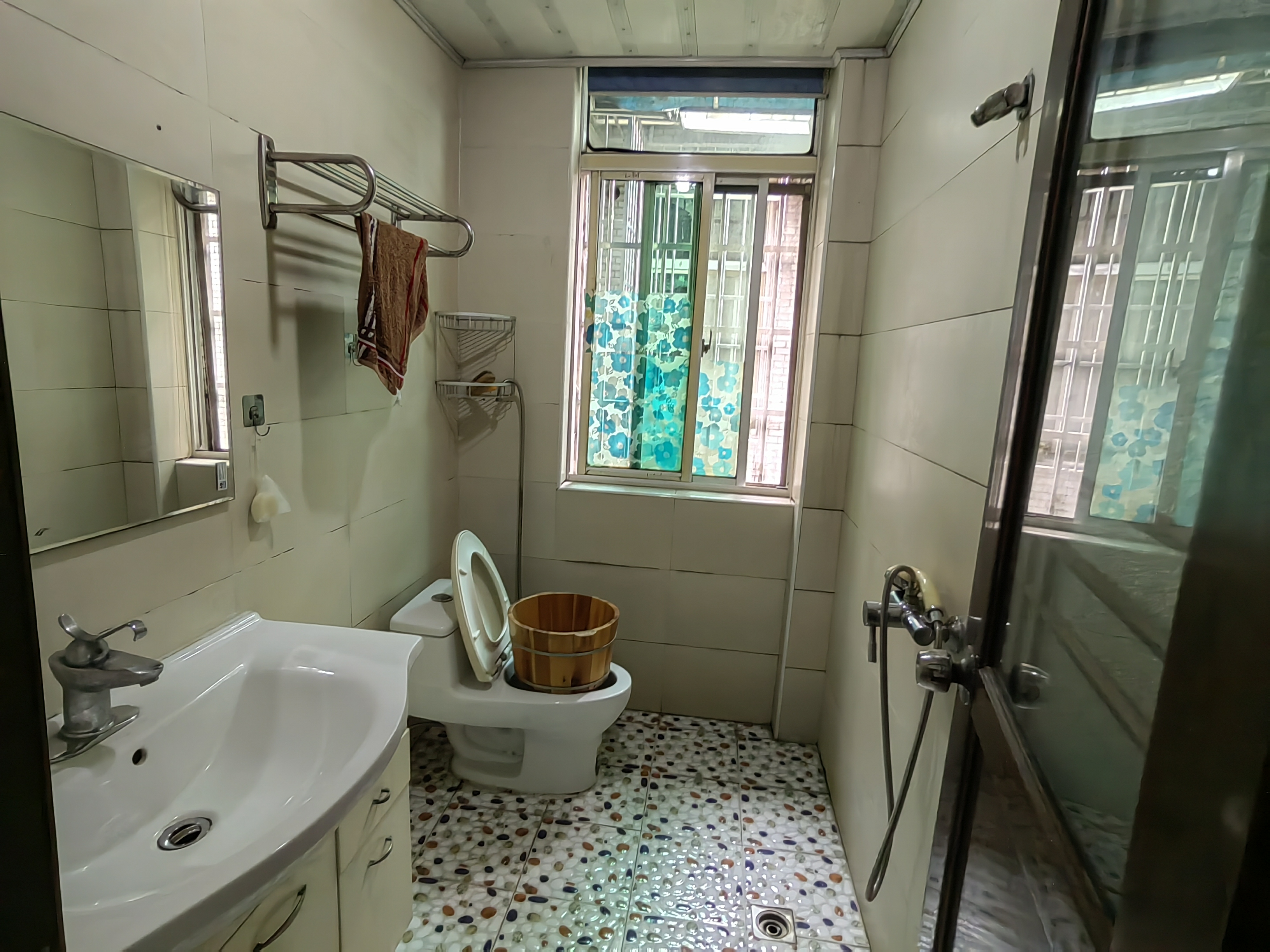 秀水俪园 3室2厅1卫 1000.0元/月 秀水俪园 3室2厅1卫 1000.0元/月室内图