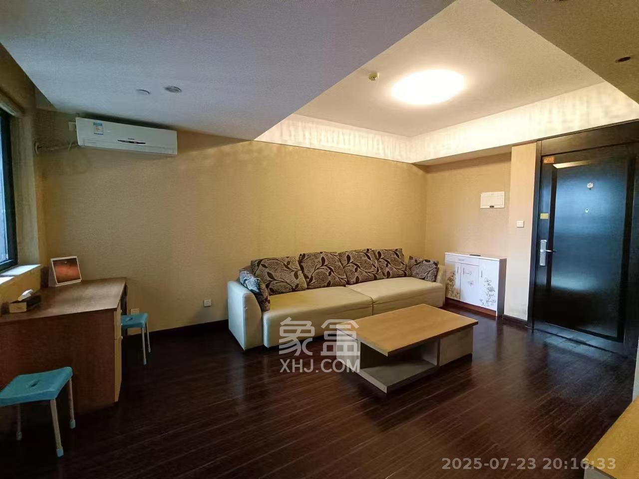 德思勤城市广场(宝格丽公寓) 1室1厅1卫 2000.0元/月 德思勤城市广场(宝格丽公寓) 1室1厅1卫 2000.0元/月室内图