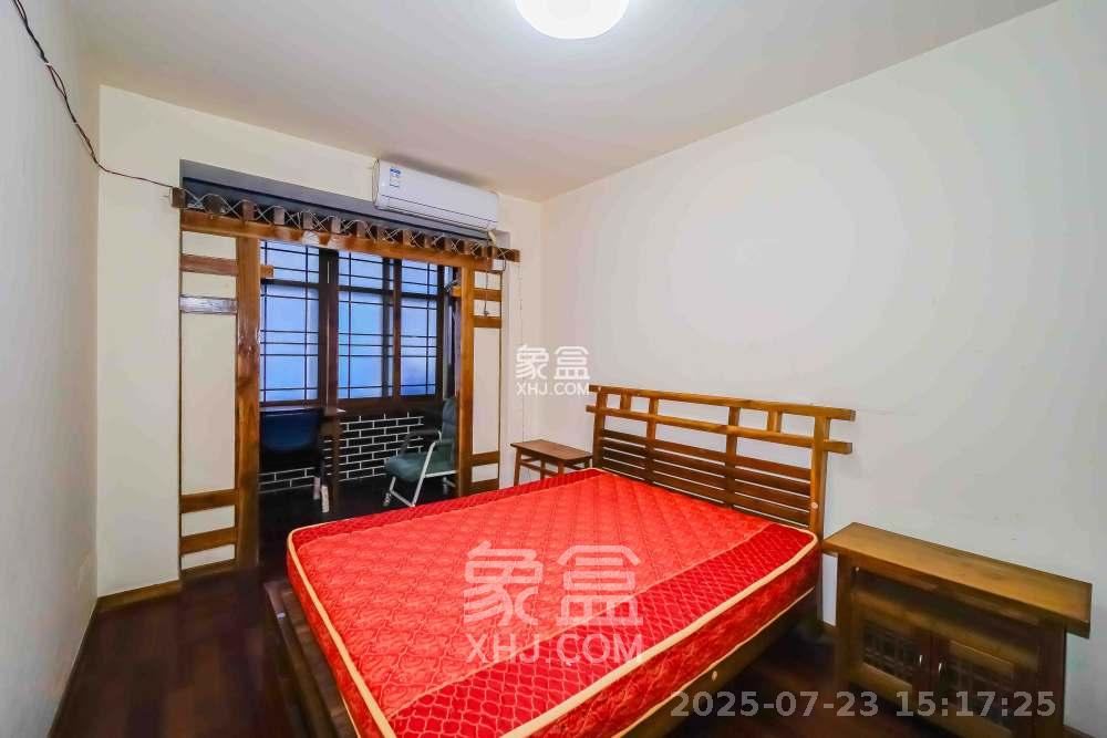 华银小区  2室2厅1卫   1600.00元/月室内图