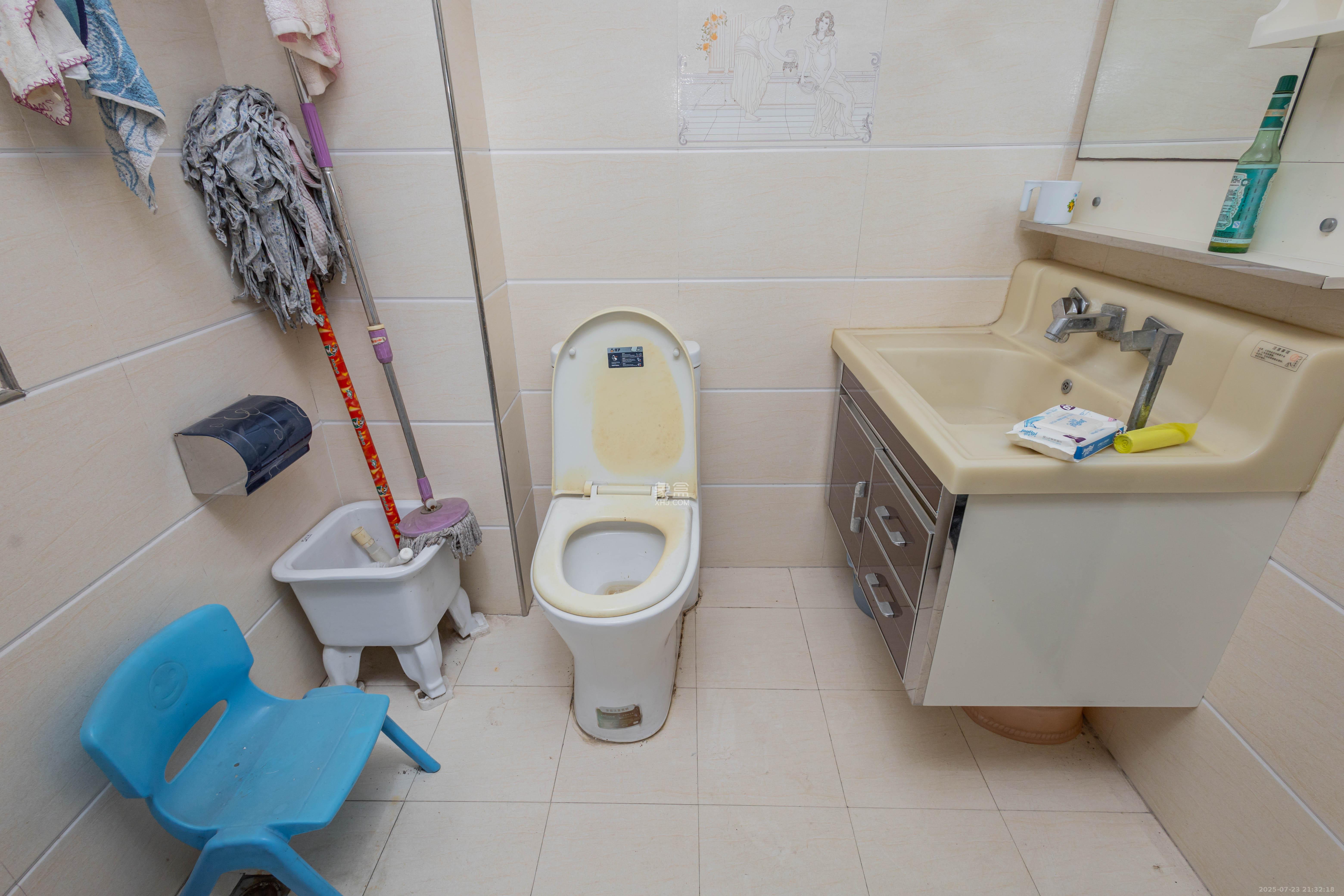 明天一城 3室2厅1卫 51.8万 明天一城 3室2厅1卫 51.8万卫生间