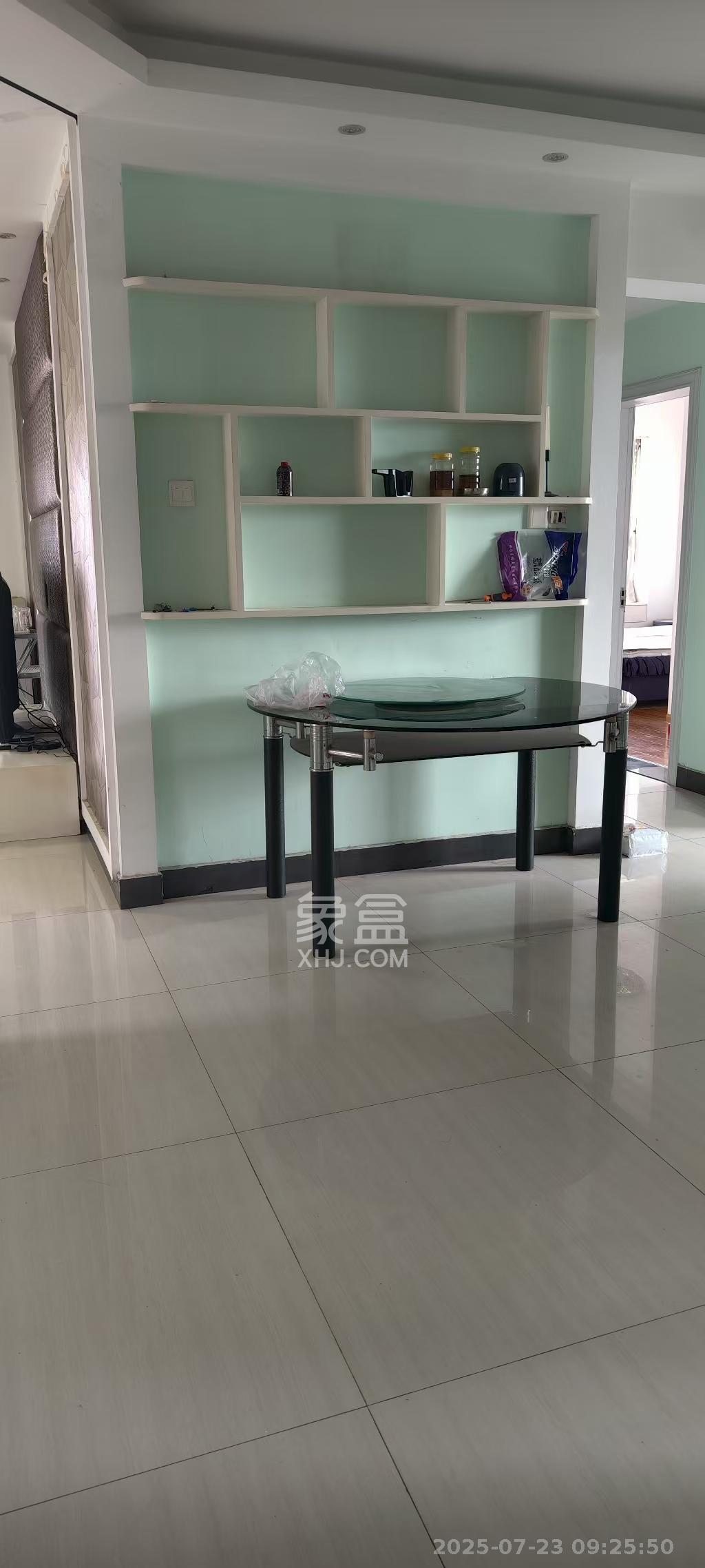 香樟鑫都  3室2厅2卫    3000.0元/月室内图